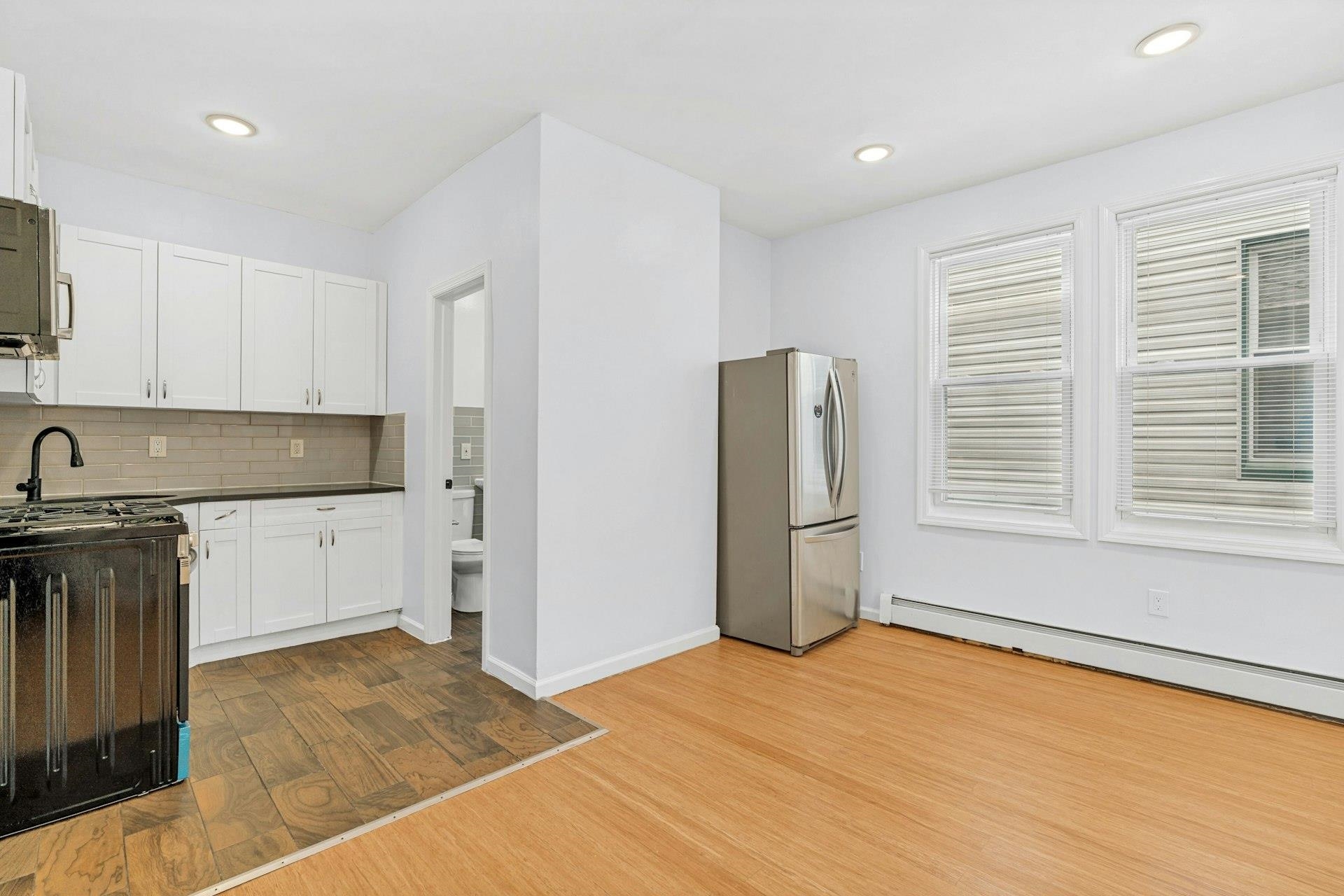 344 Danforth Ave Unit 1 Property Photo 5