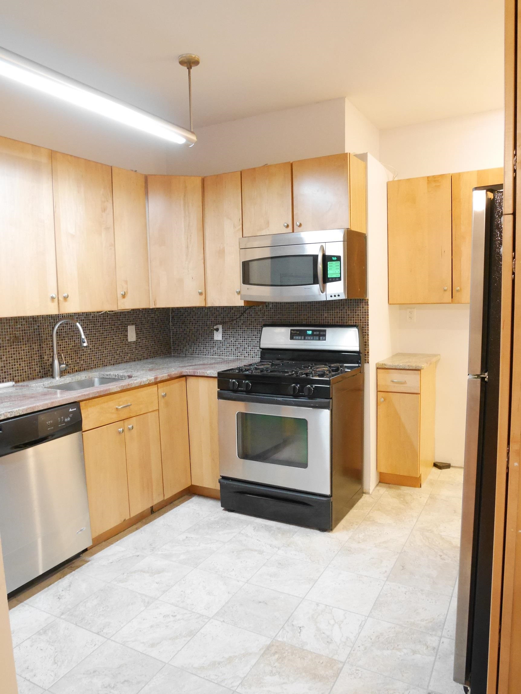 2600 Kennedy Blvd 3a Property Photo 8