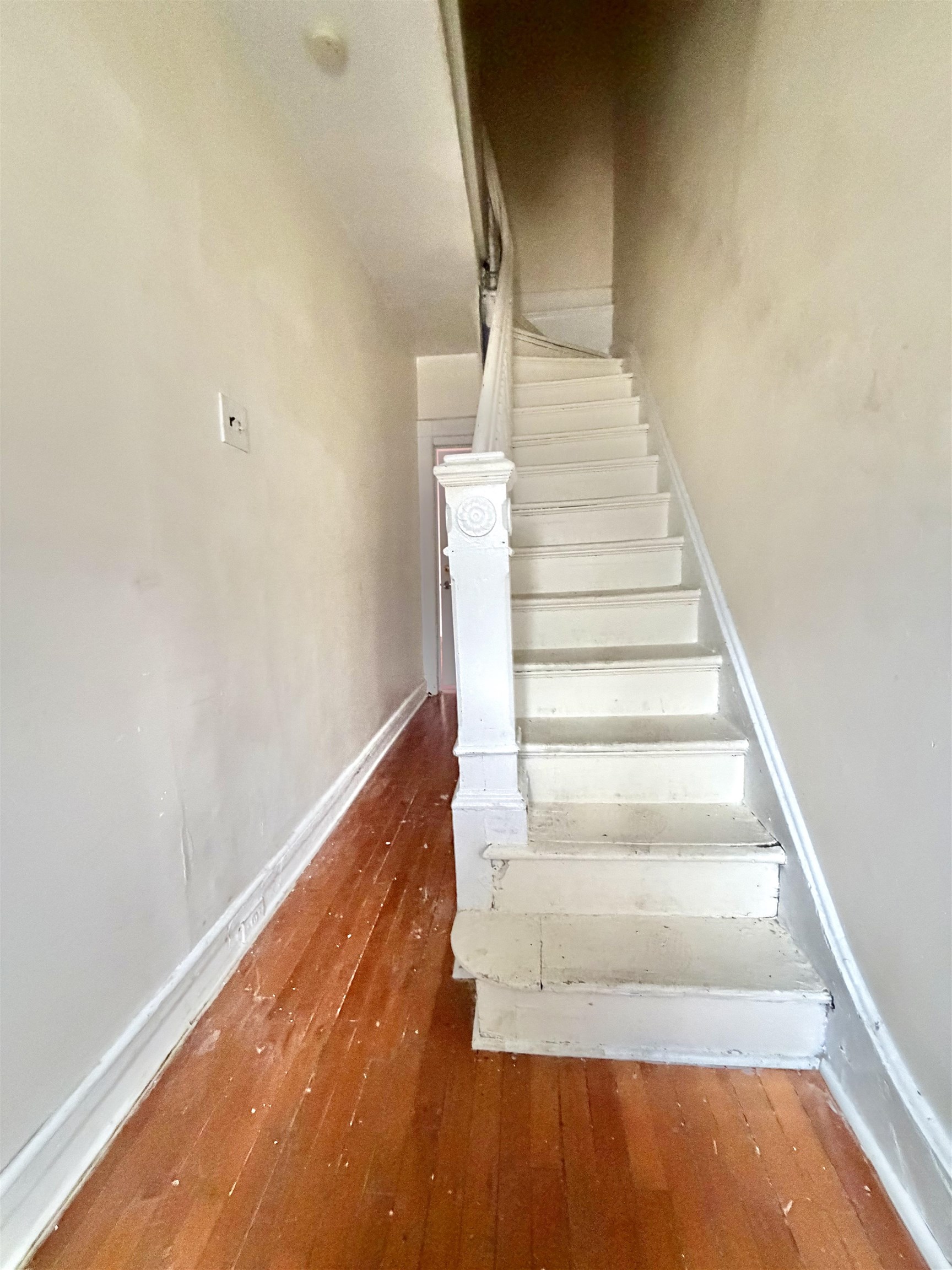 33 Fulton Ave 1 Property Photo 2