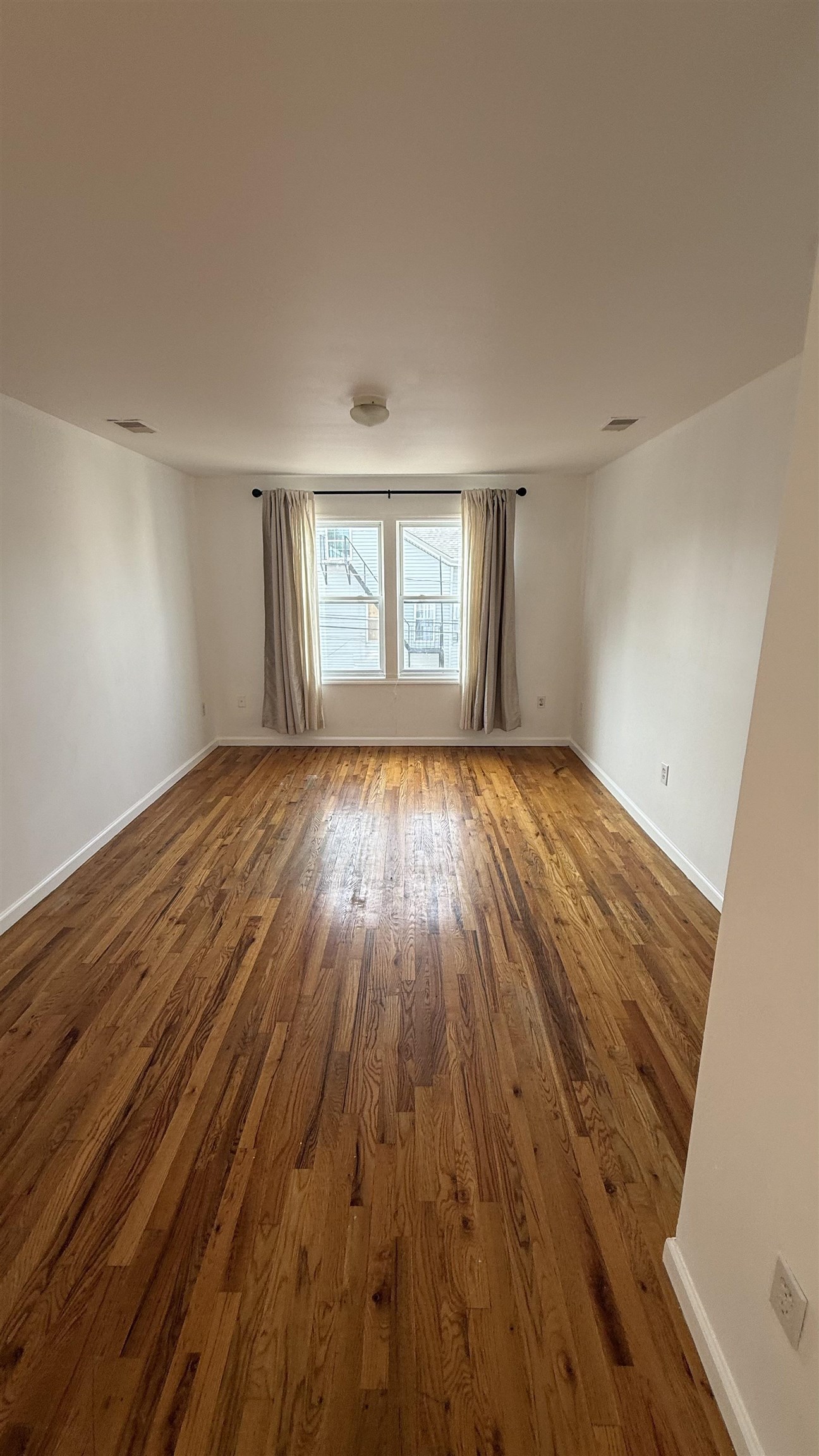 51 Godwin Ave 2 Second Floor Property Photo 3