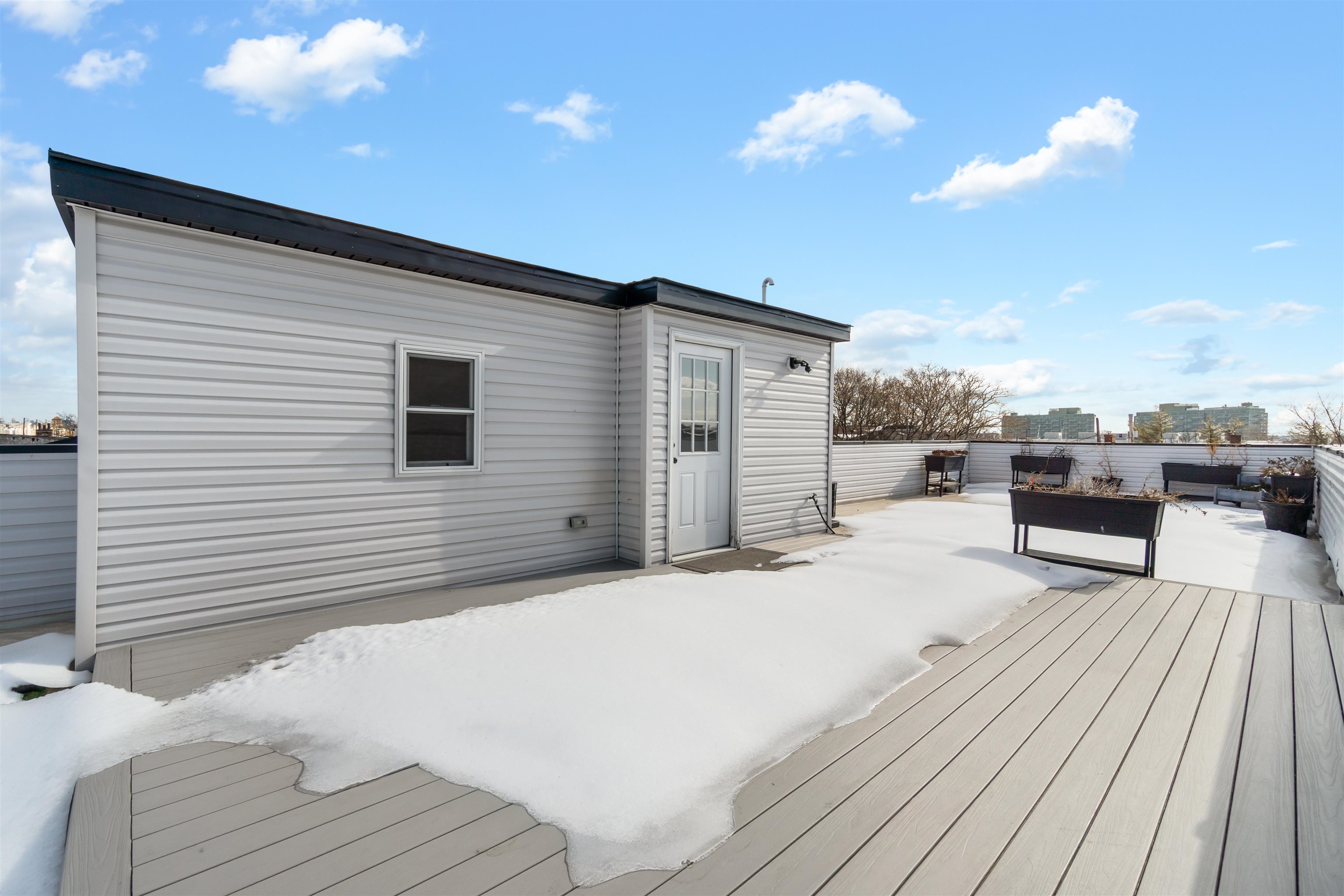 94 Van Horne St 2 Property Photo 32