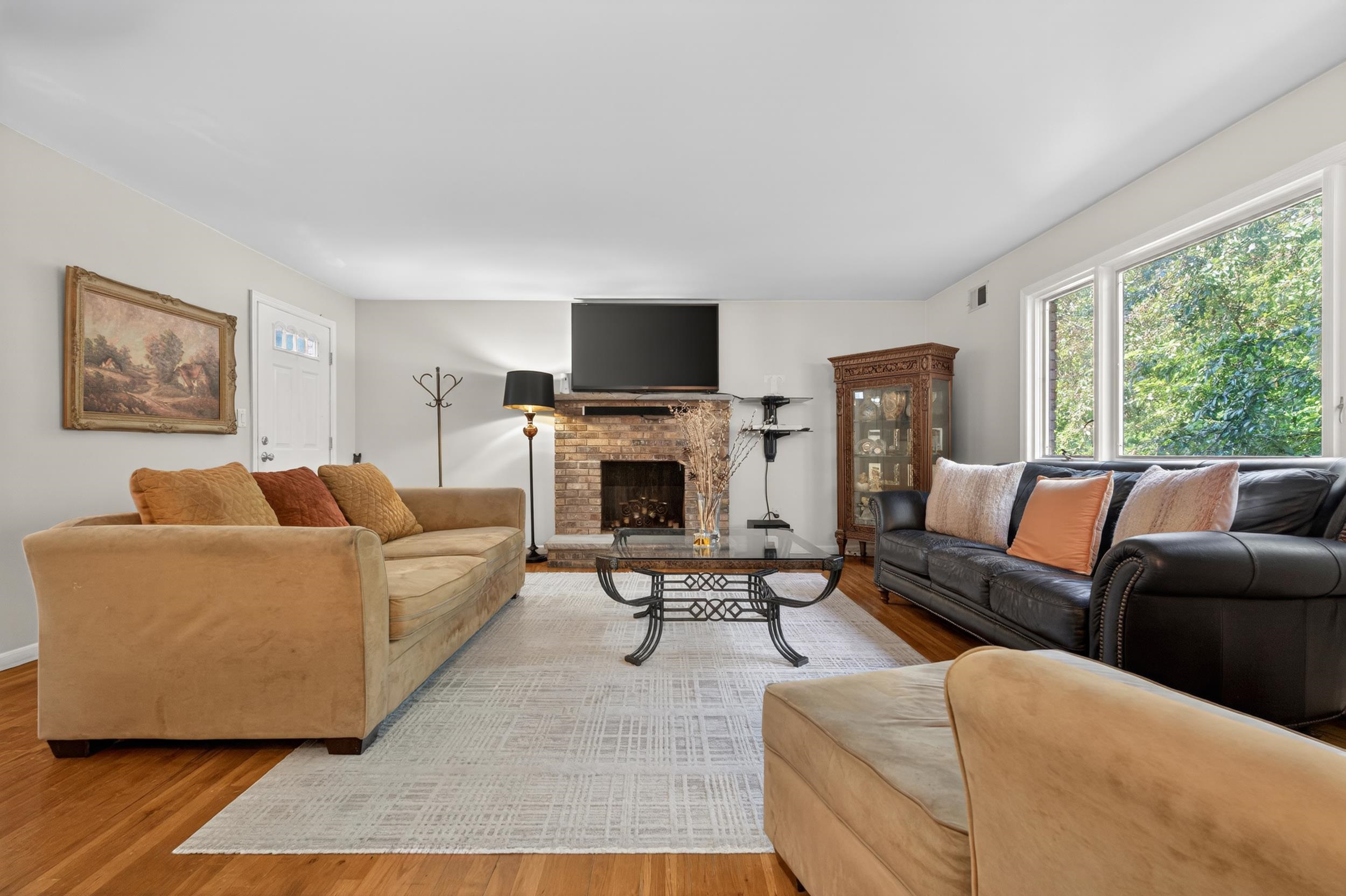 126 West 33rd St Property Photo 4