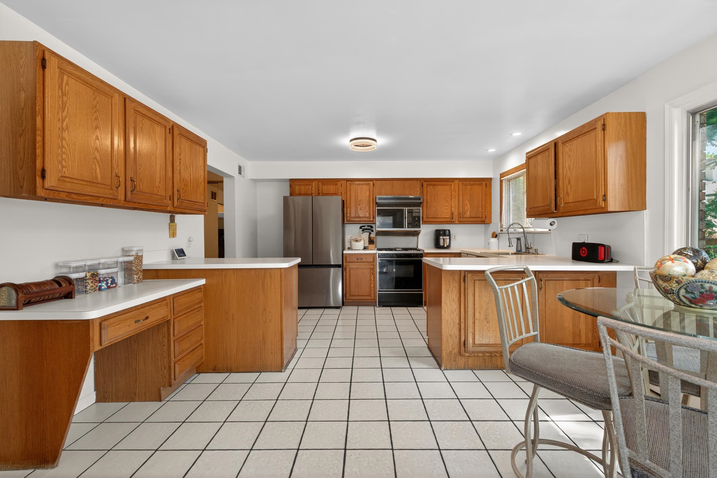 126 West 33rd St Property Photo 6