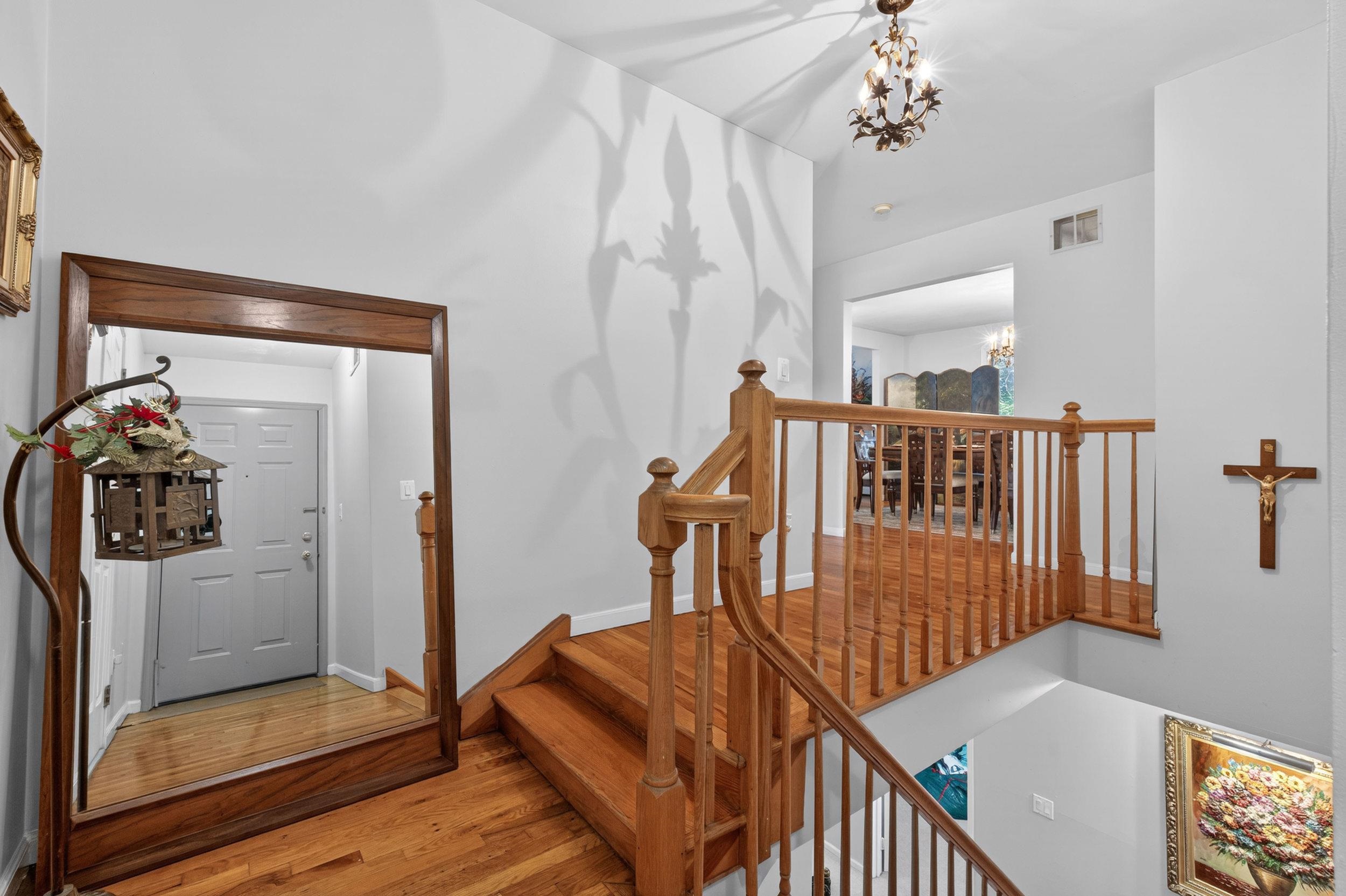 126 West 33rd St Property Photo 11