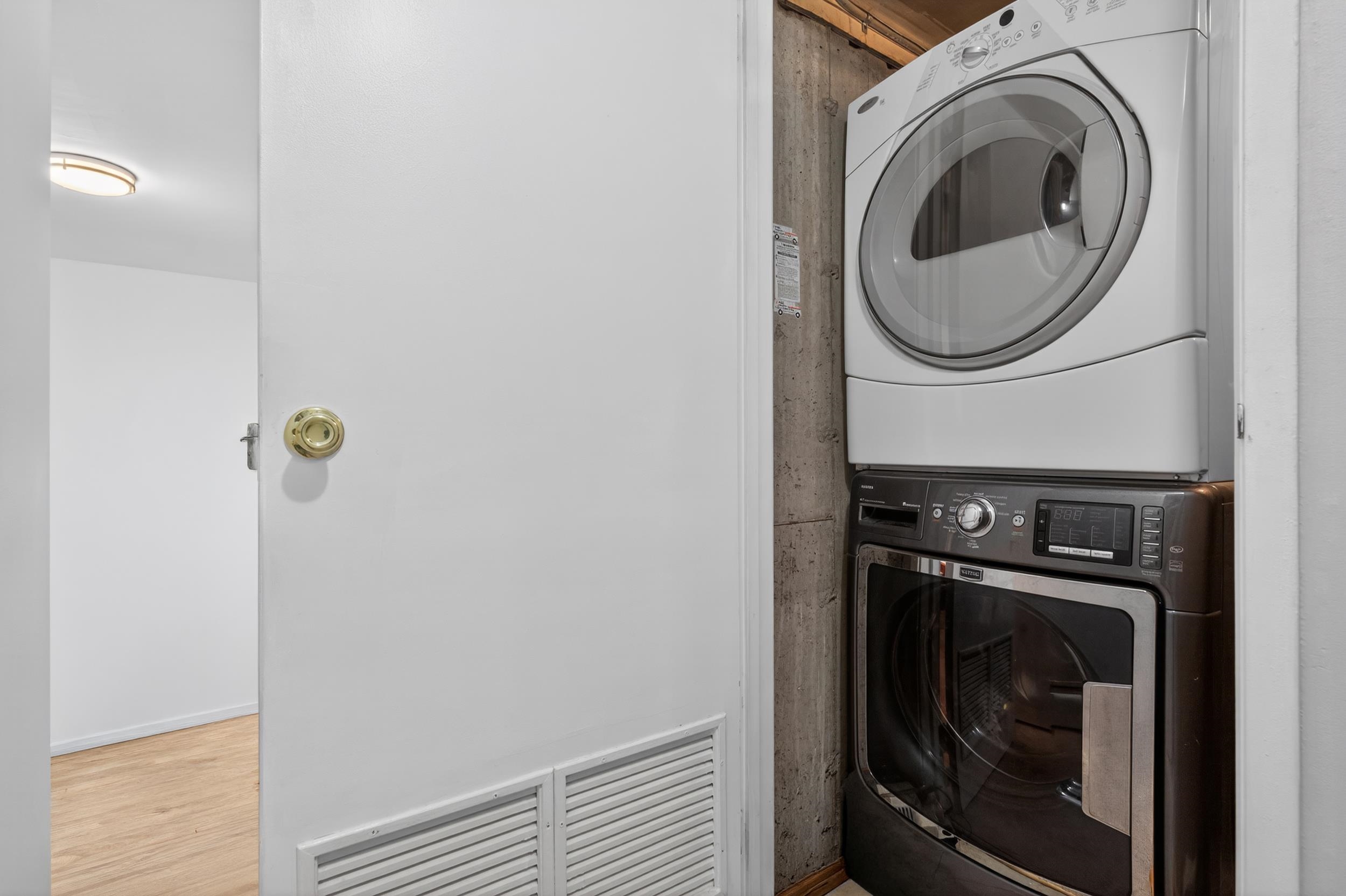 126 West 33rd St Property Photo 18