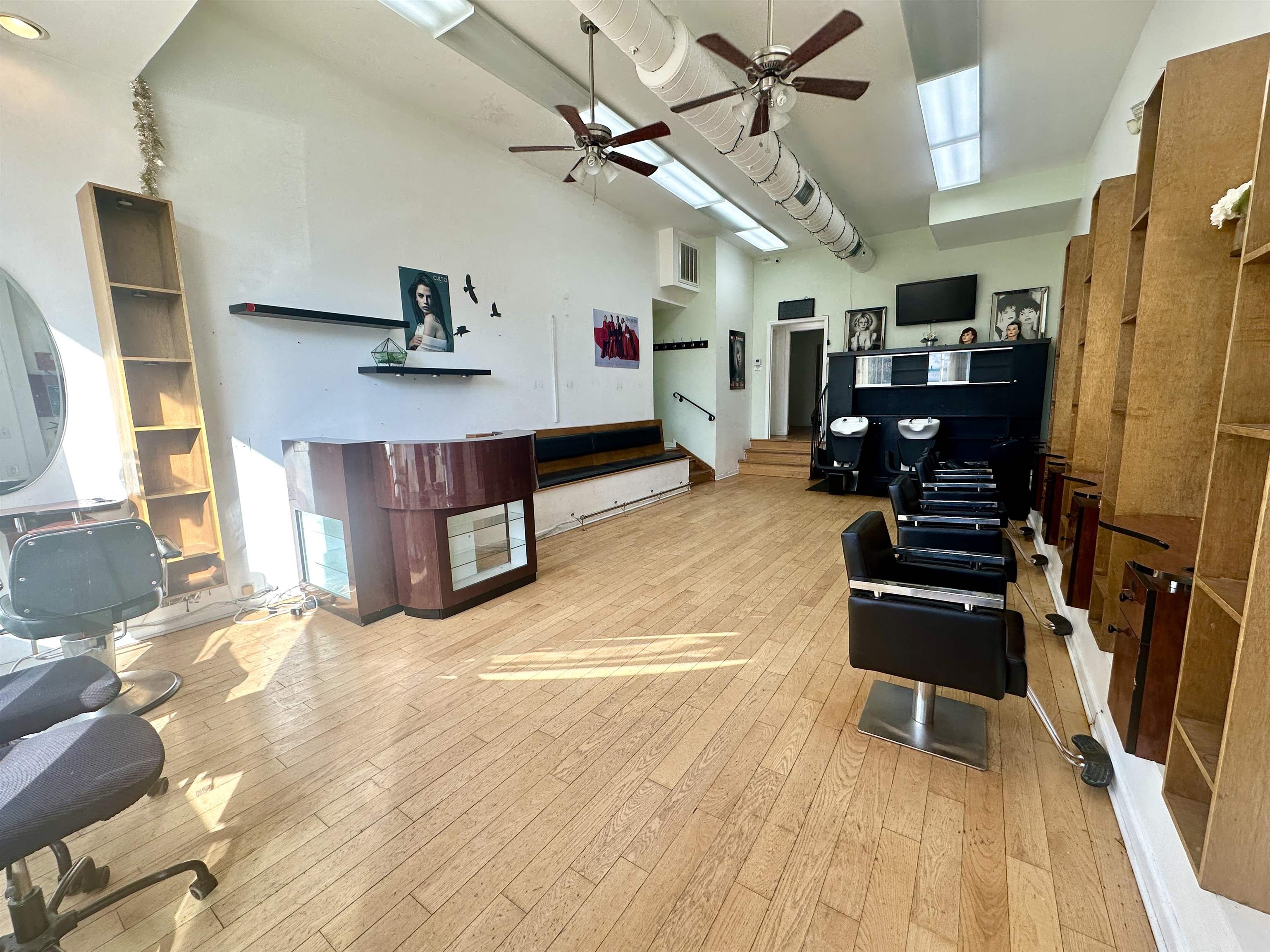 606 Kennedy Blvd Property Photo 5