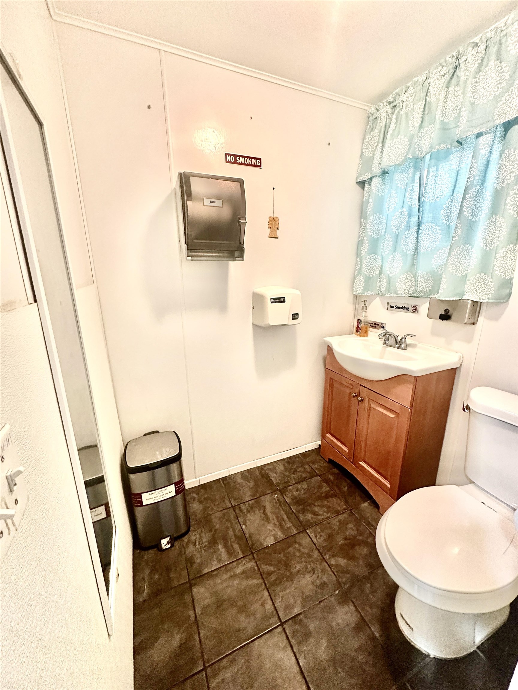 606 Kennedy Blvd Property Photo 26