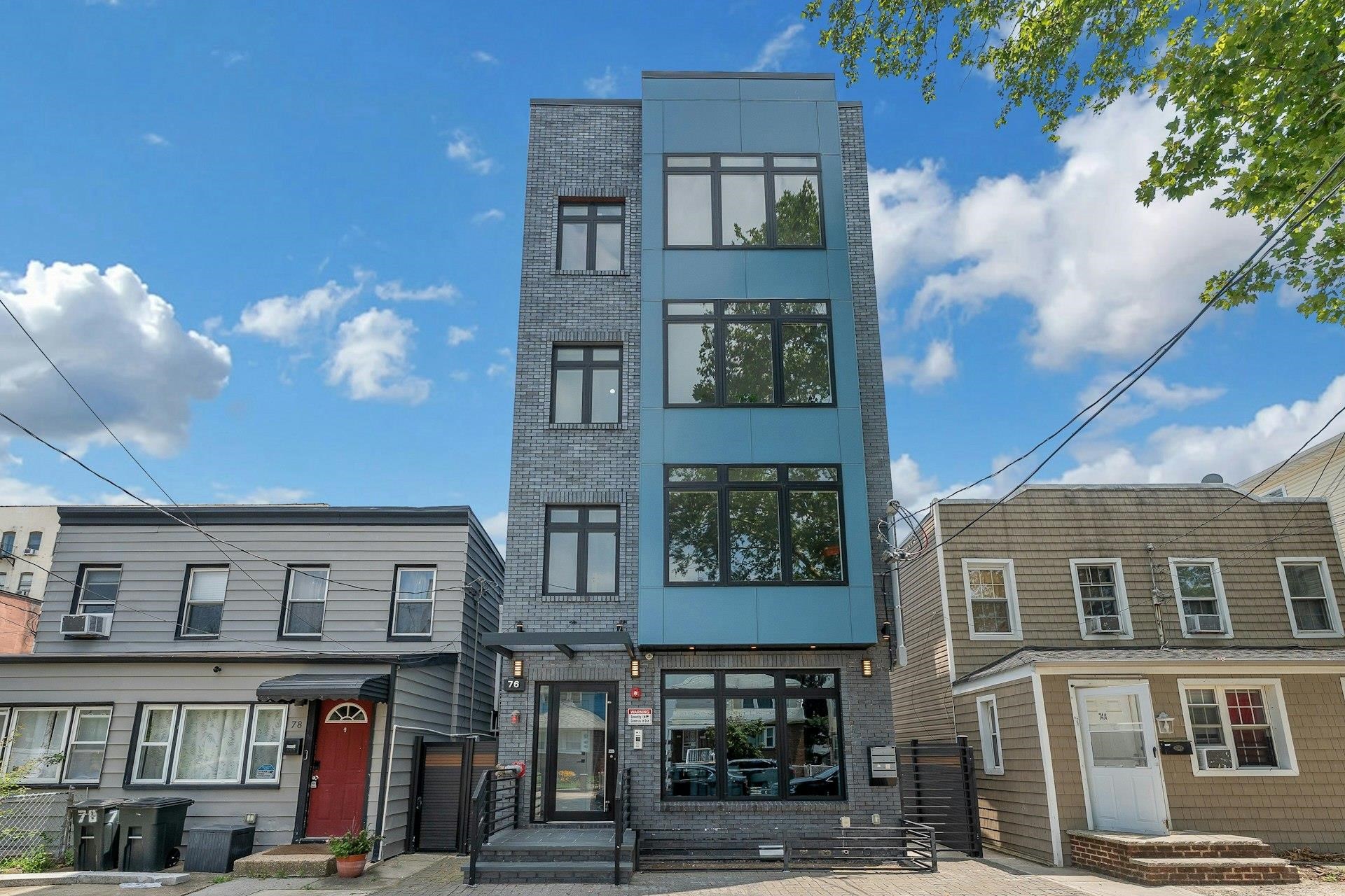 76 Corbin Ave 4 Property Photo 1