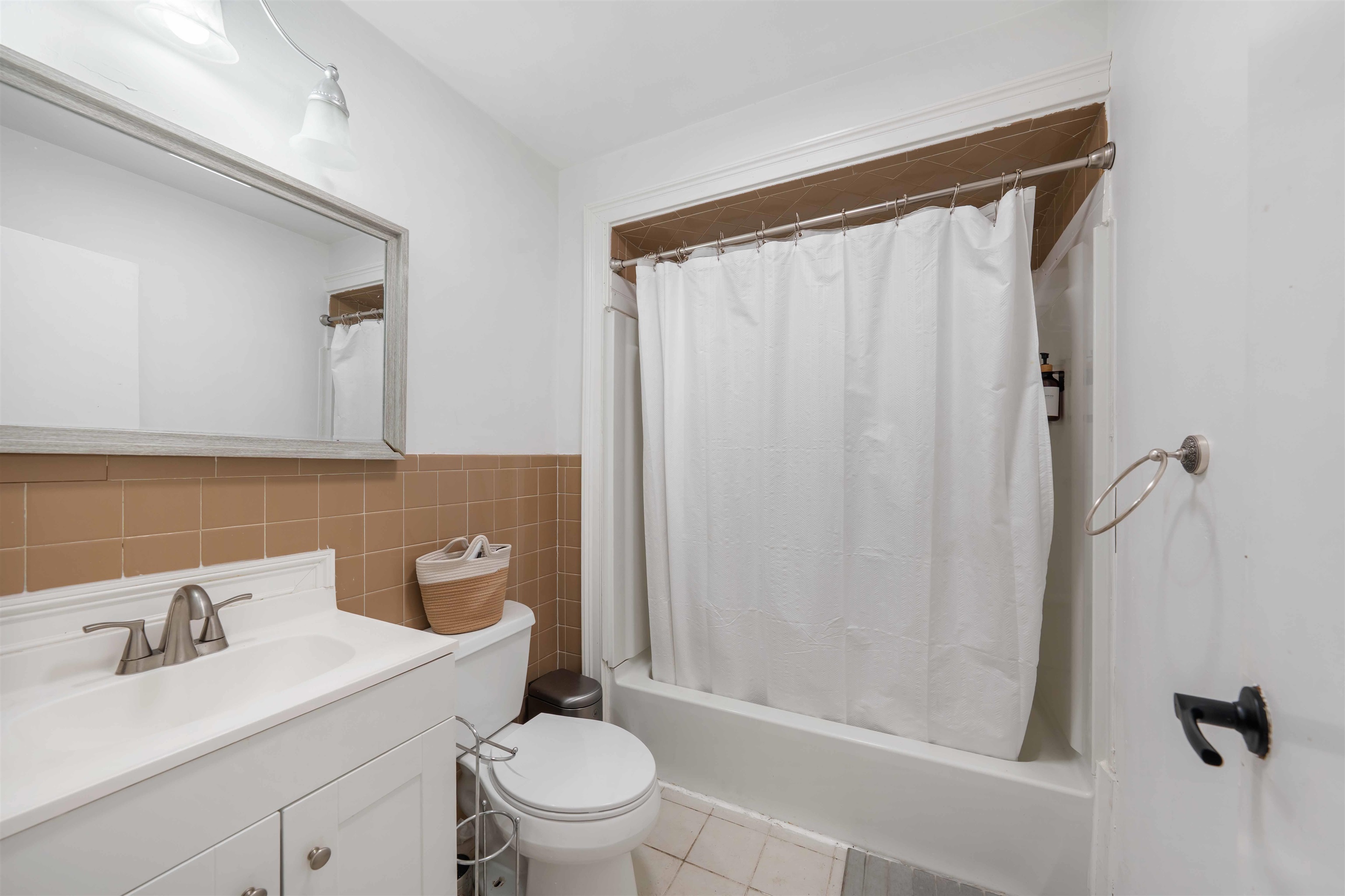 23 West 51st St 1 Property Photo 13
