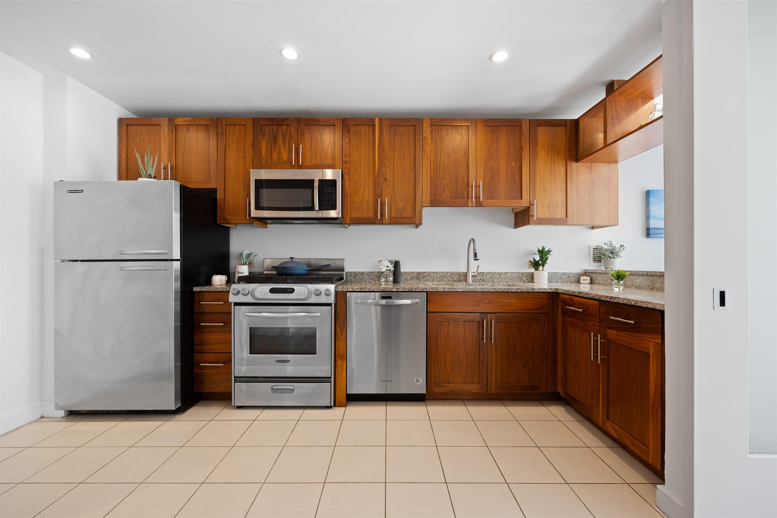 20 Newport Parkway 906 Property Photo 7