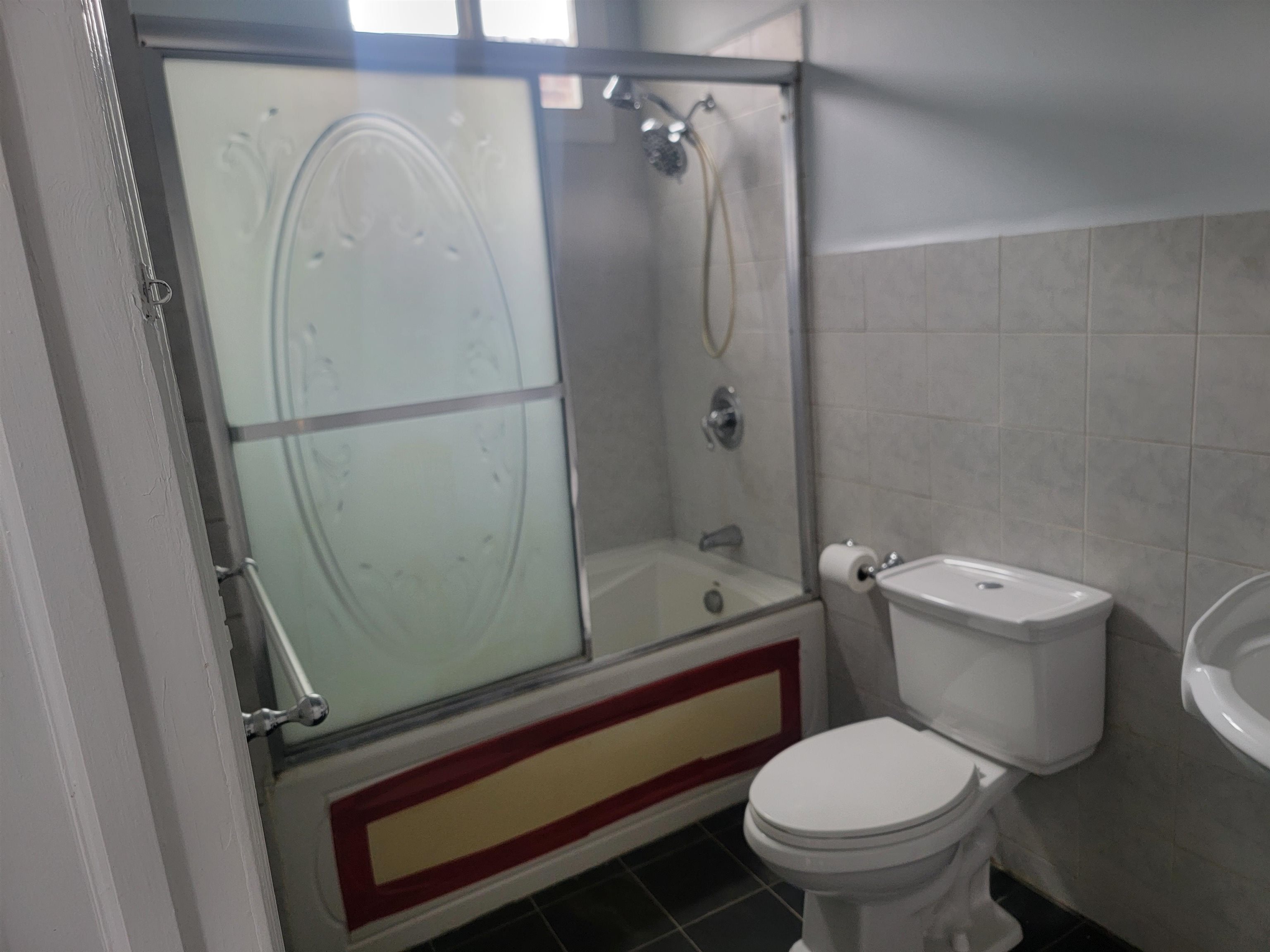 291 Cator Ave 3 Property Photo 7