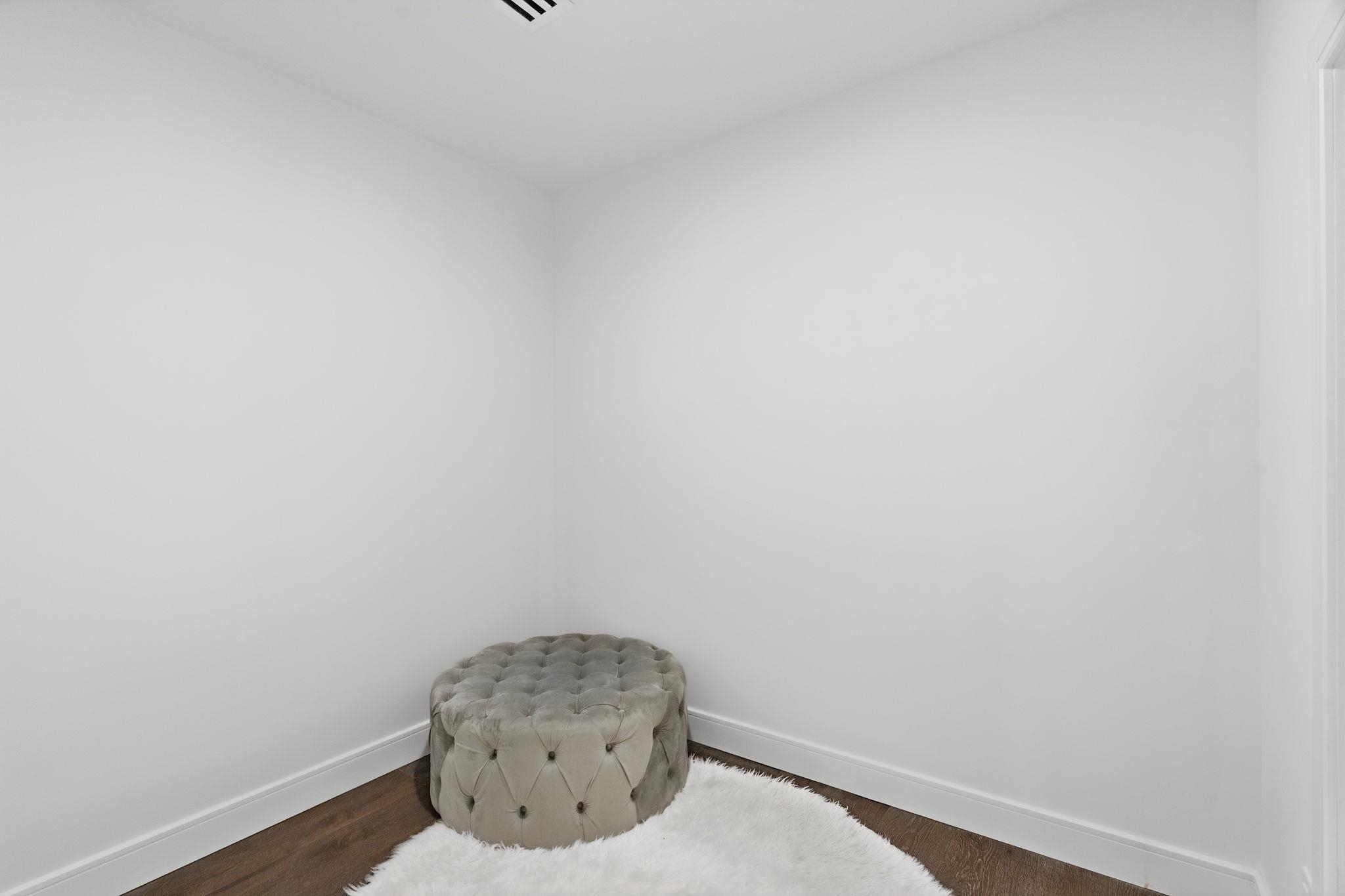 9 Minerva St 2 Property Photo 18