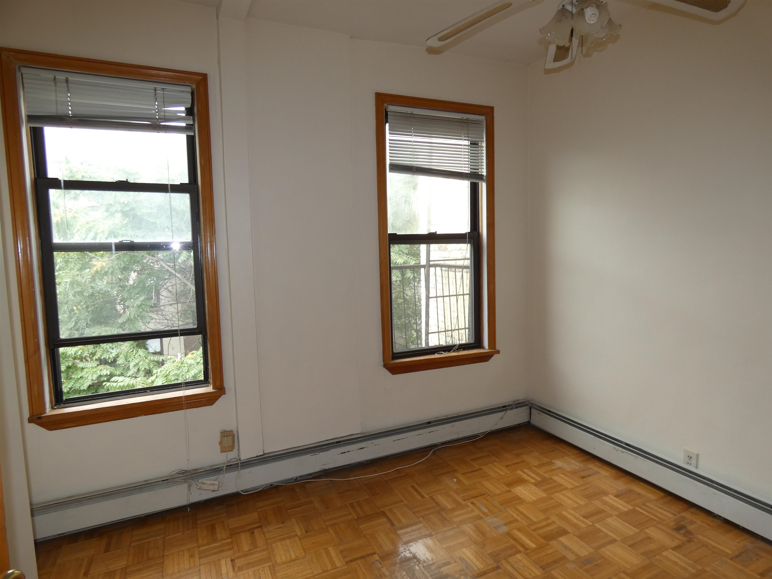 936 Willow Ave 3 Property Photo 5