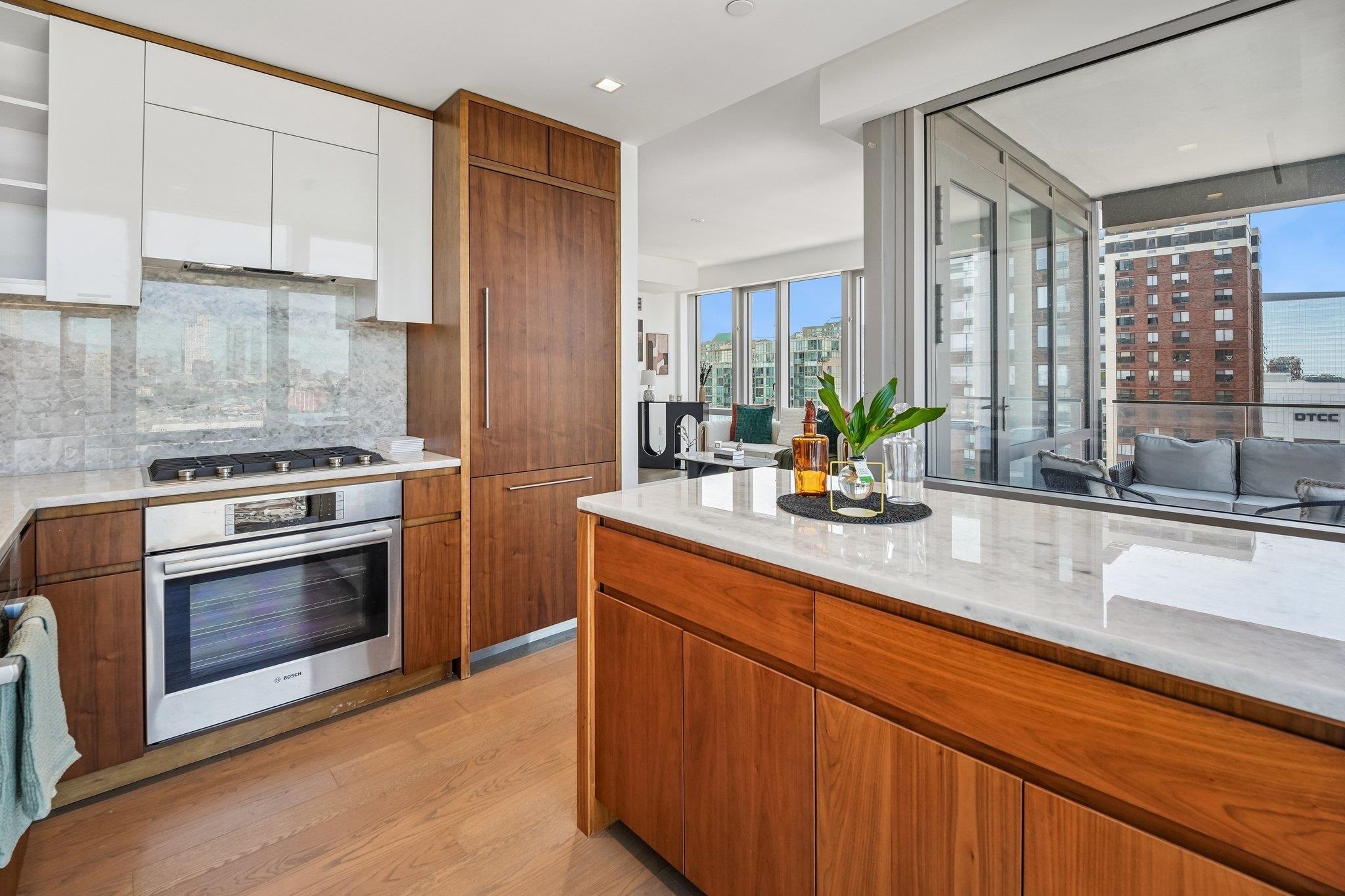 75 Park Lane South 2107 Property Photo 8