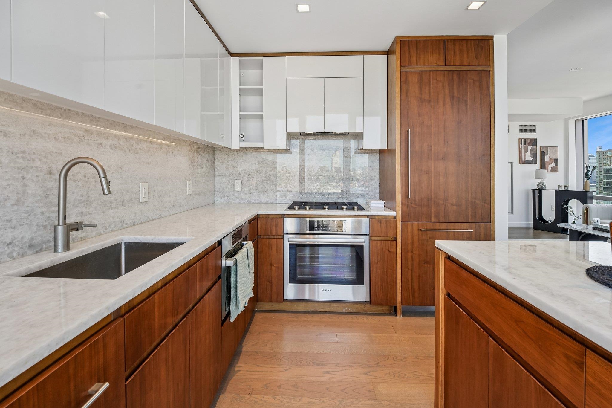 75 Park Lane South 2107 Property Photo 9