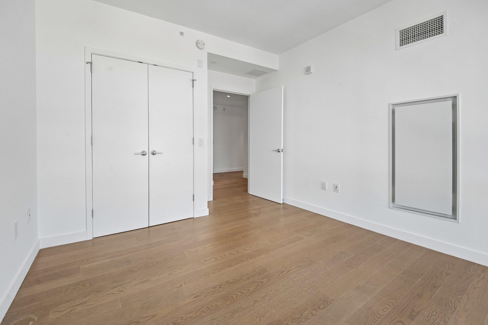 75 Park Lane South 2107 Property Photo 21