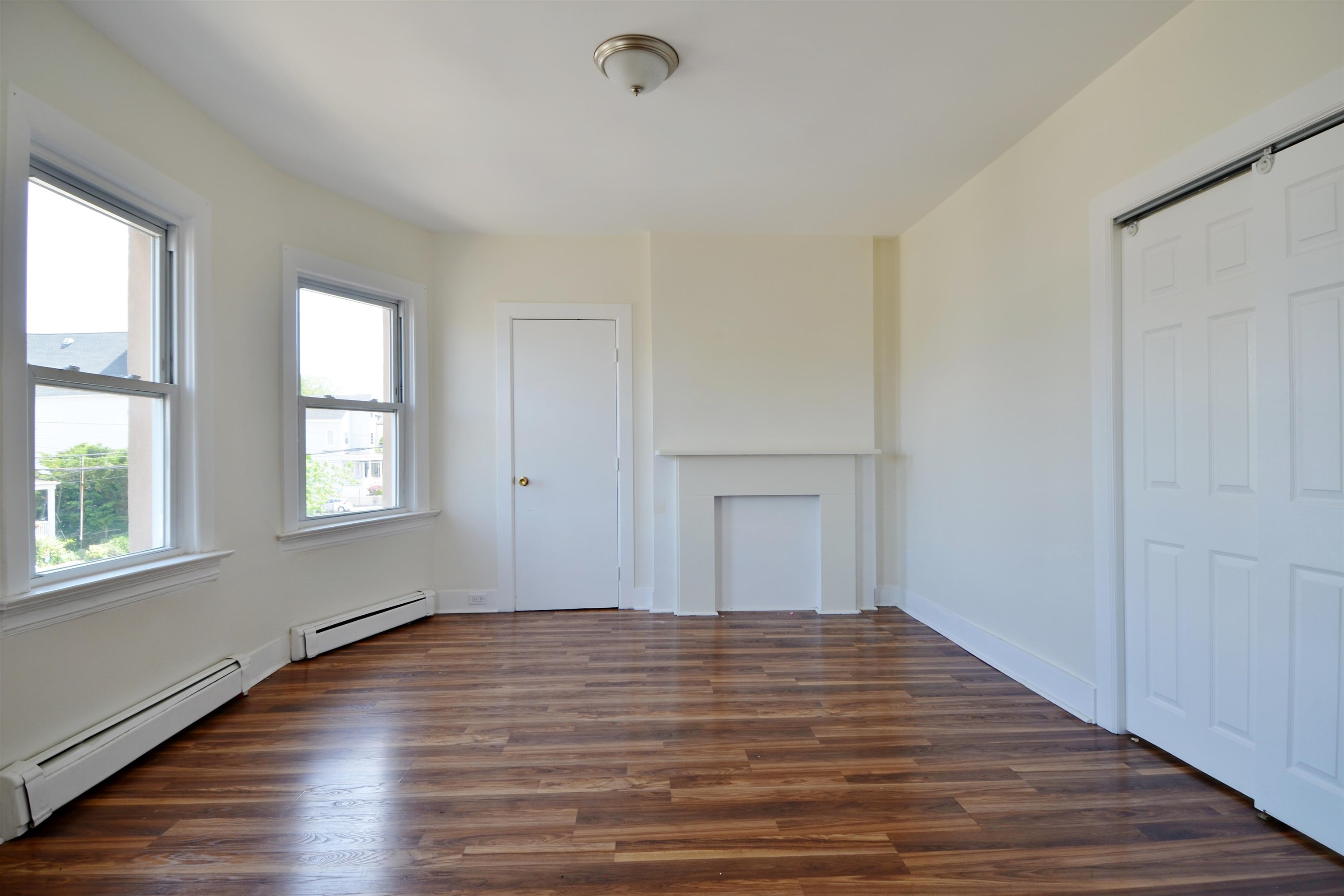135 Lord Ave 2 Property Photo 3