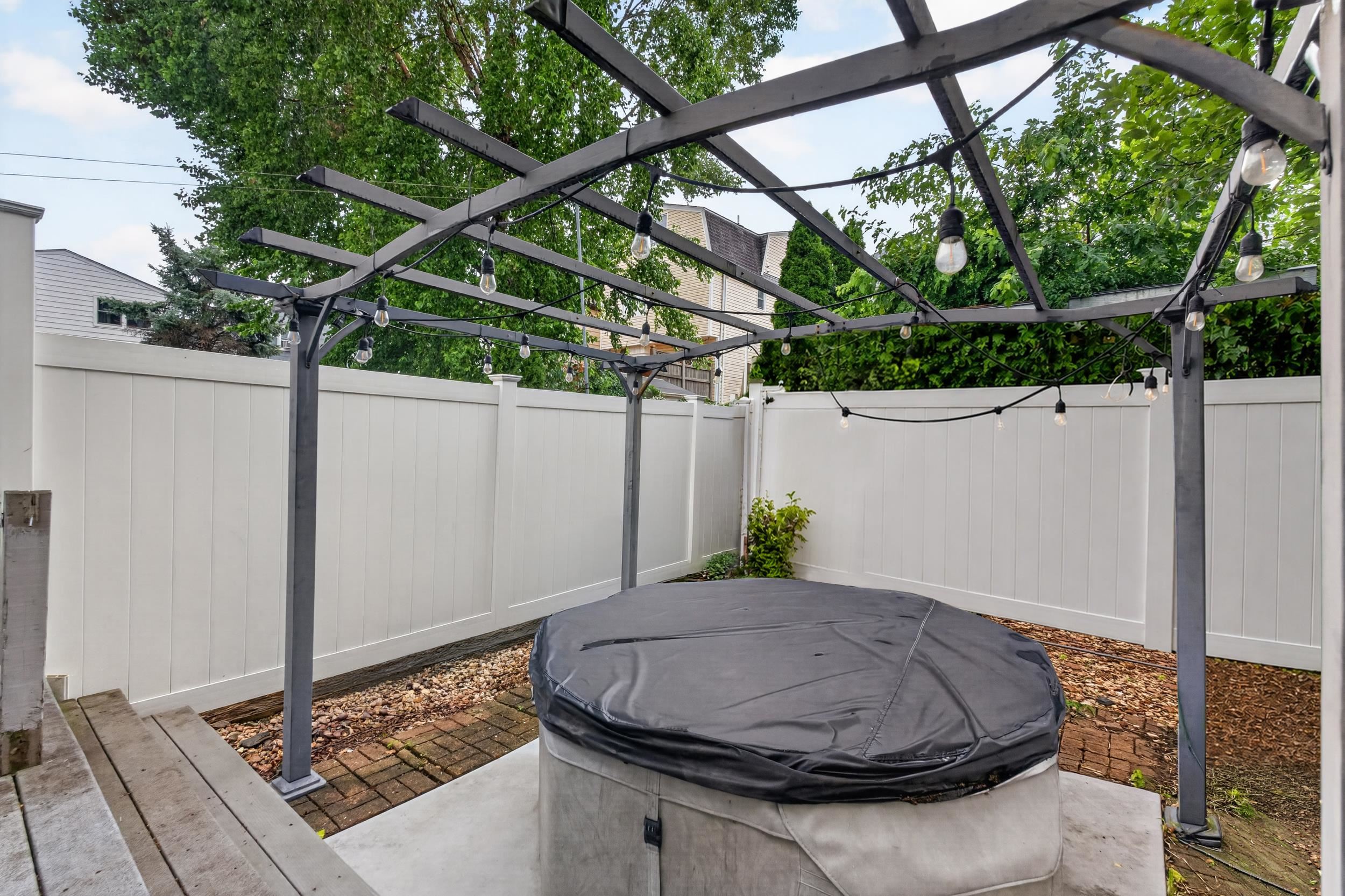 83 Zabriskie Ave Property Photo 19