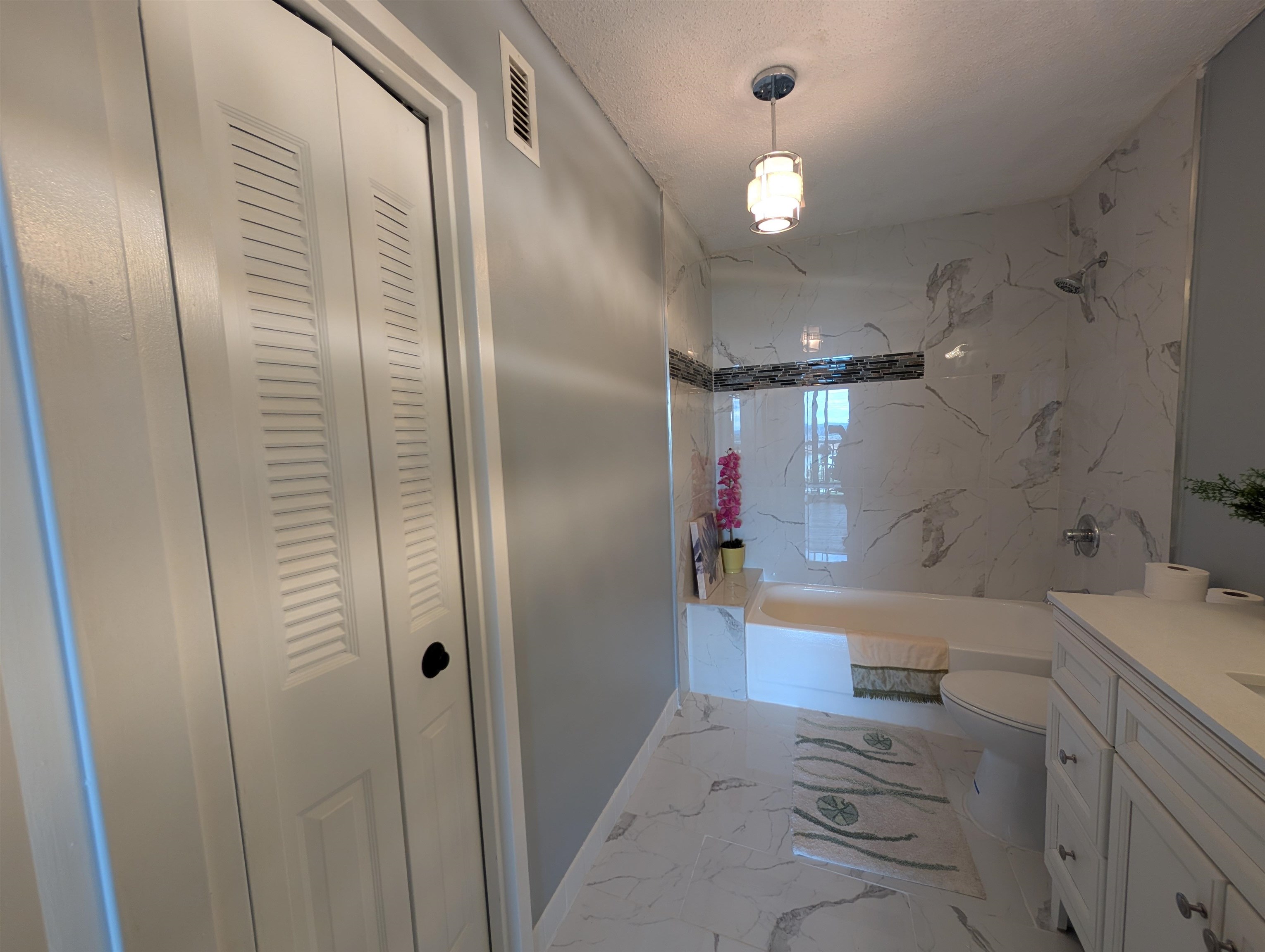 918 Harmon Cove Tower 918 Property Photo 16