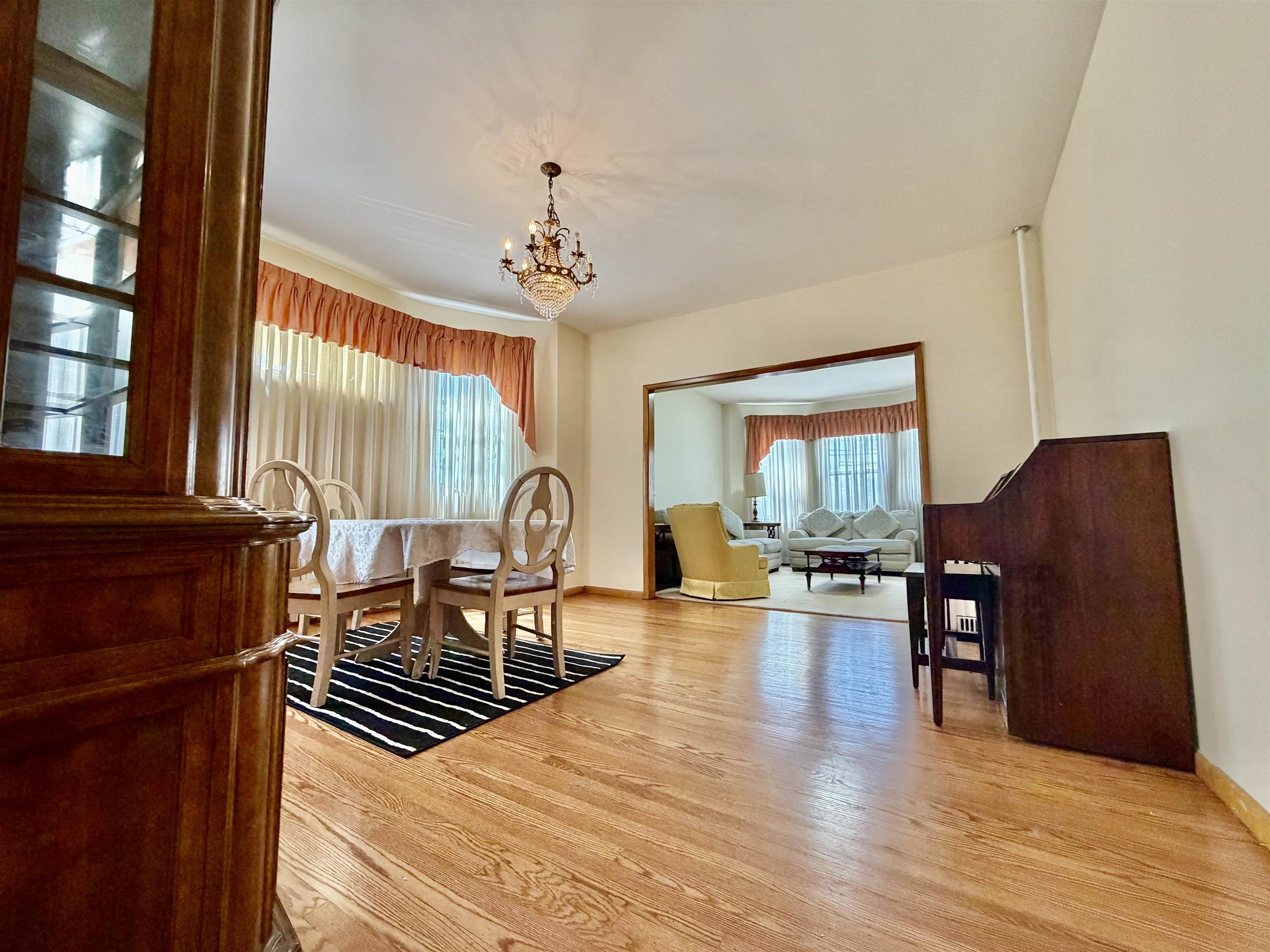 336 AVENUE C Property Photo 1