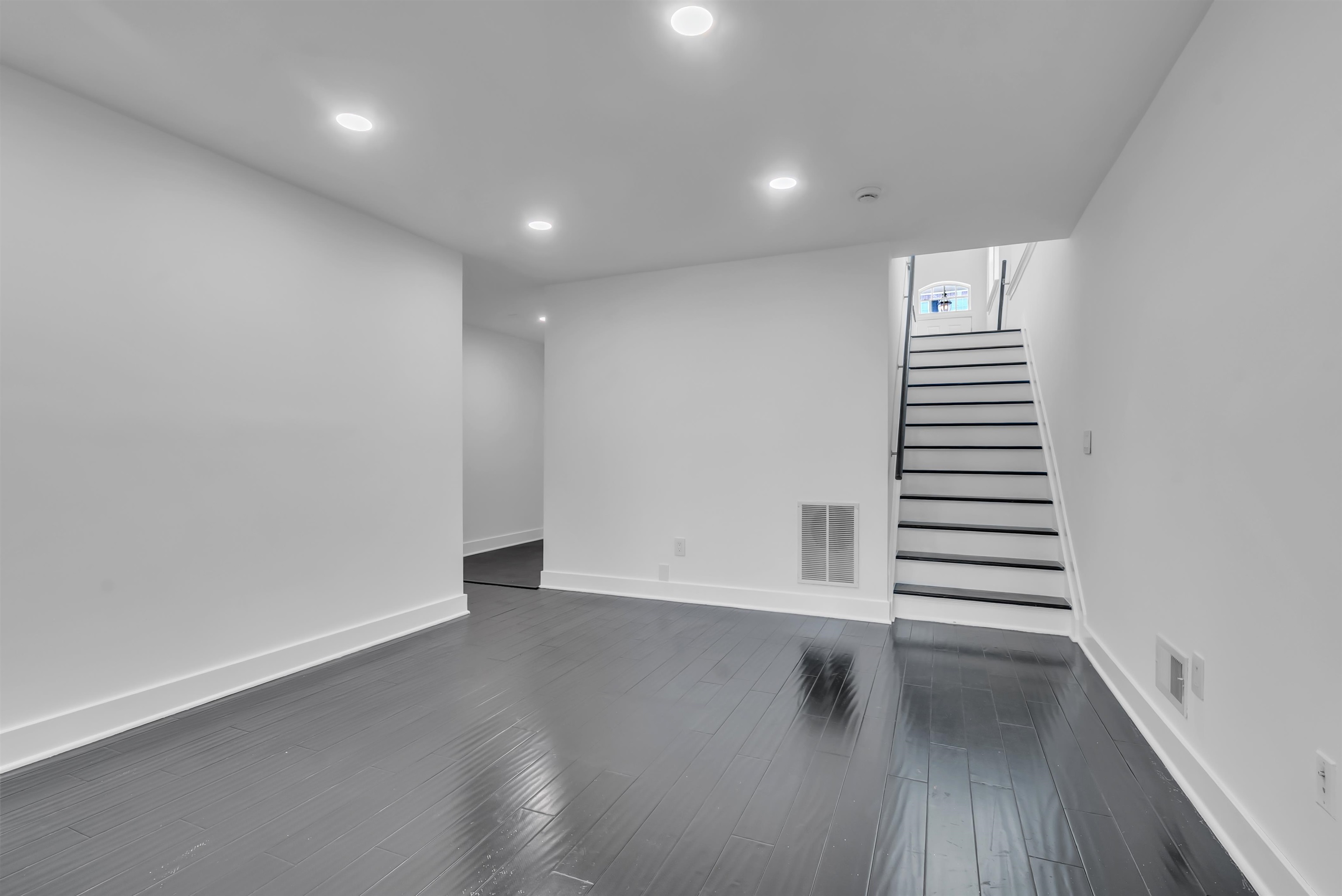 8 Creekside Ct Property Photo 16