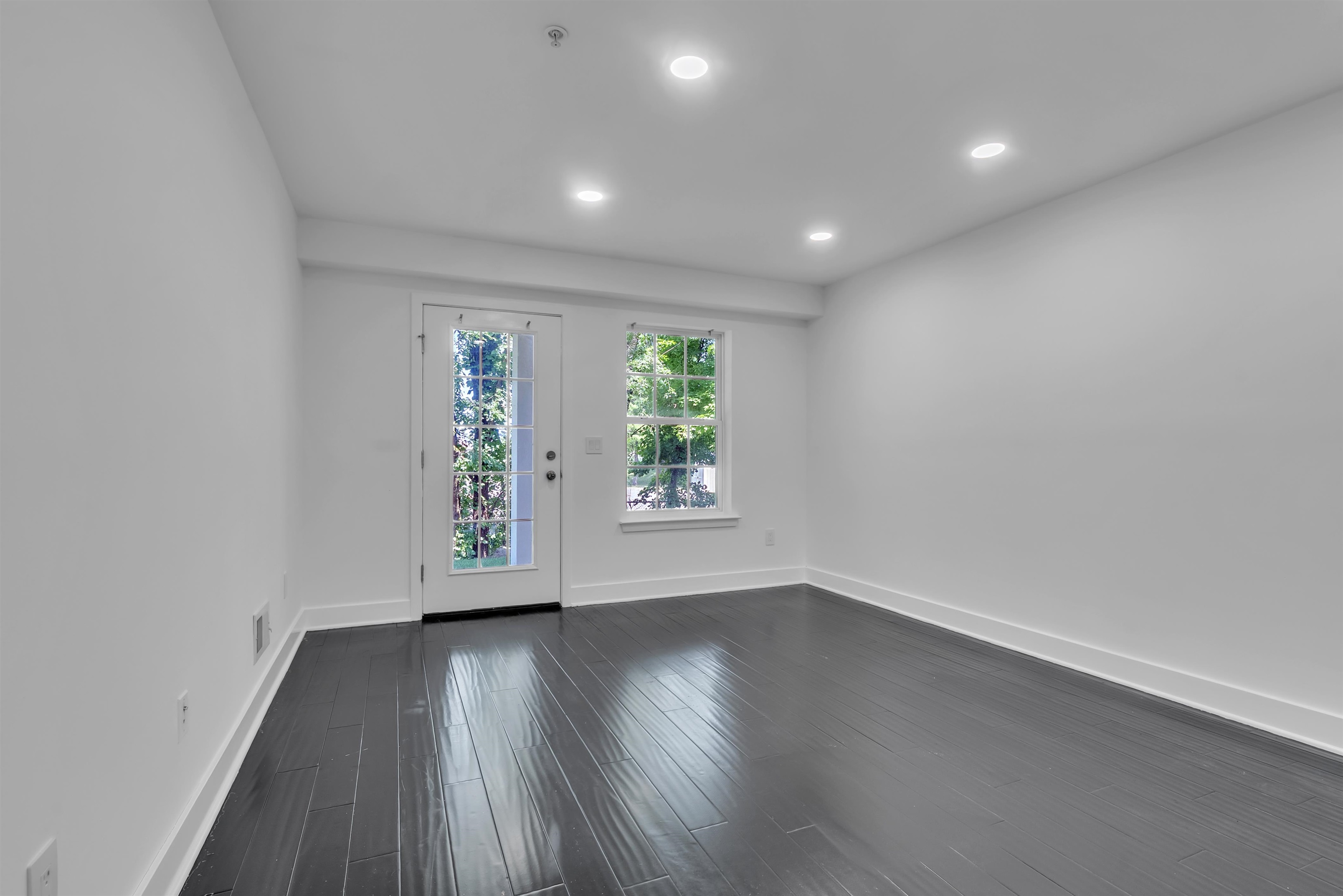 8 Creekside Ct Property Photo 18