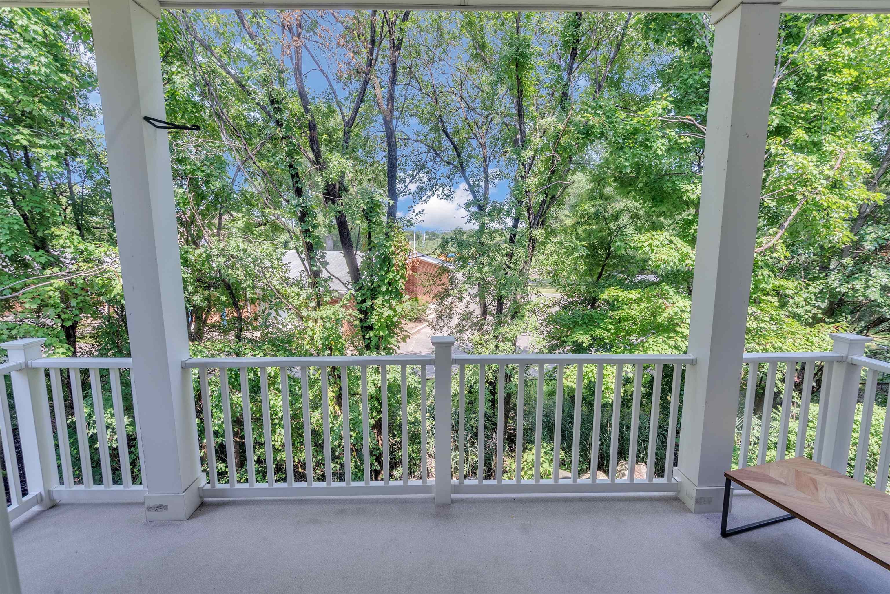 8 Creekside Ct Property Photo 34