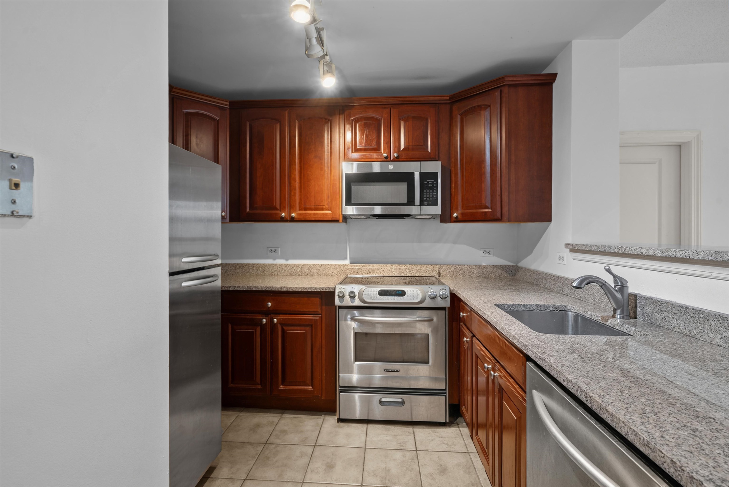 5109 City Pl Property Photo 4