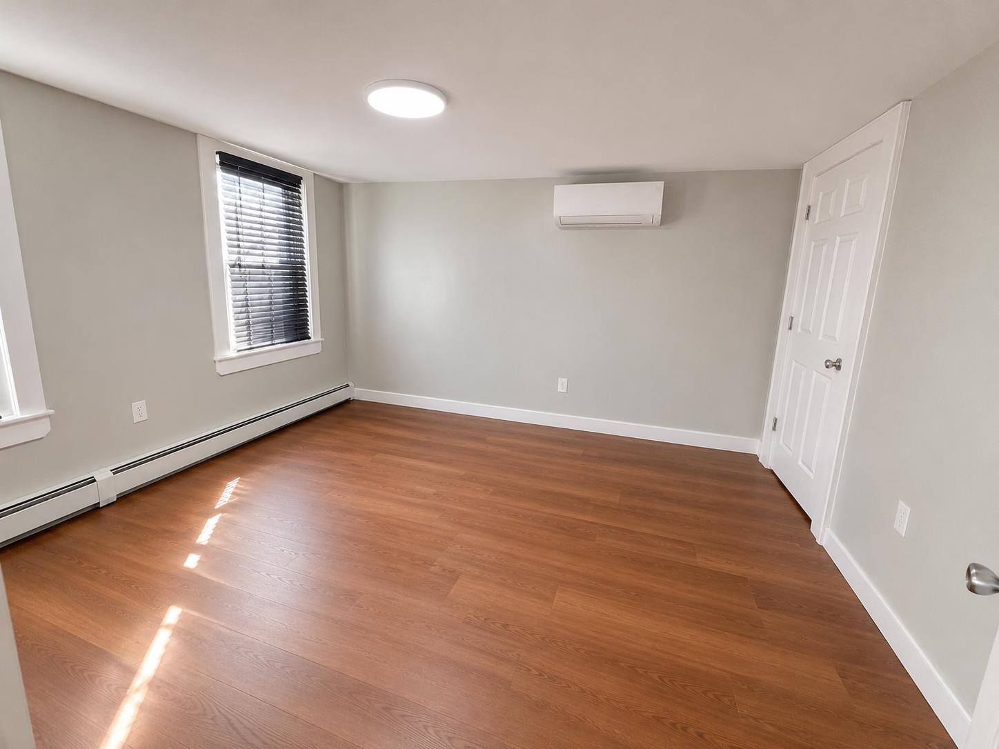 9 Silver St Property Photo 12