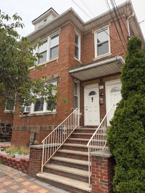 807 73RD ST Property Photo 1