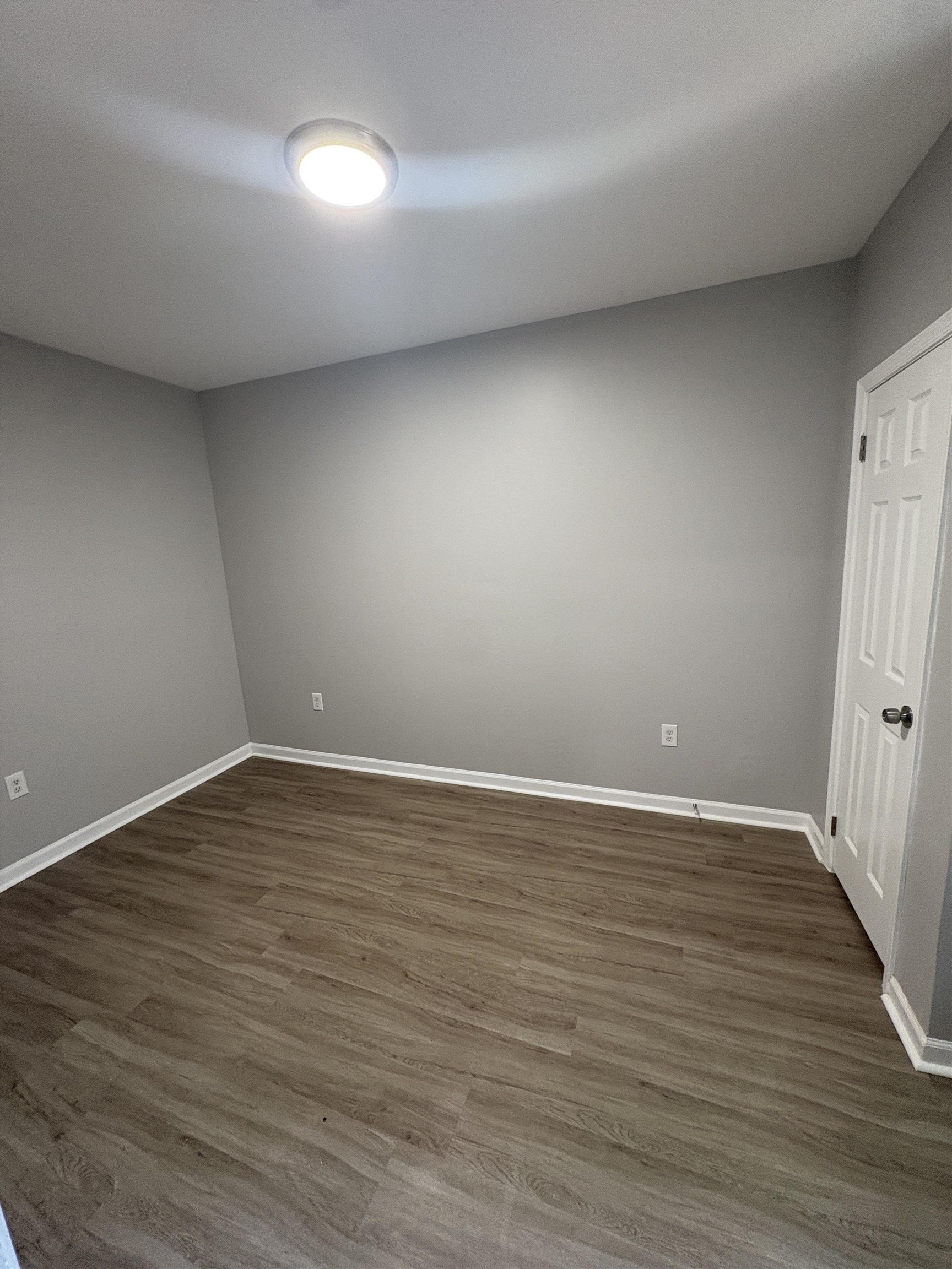 180 Bayview Ave Property Photo 5