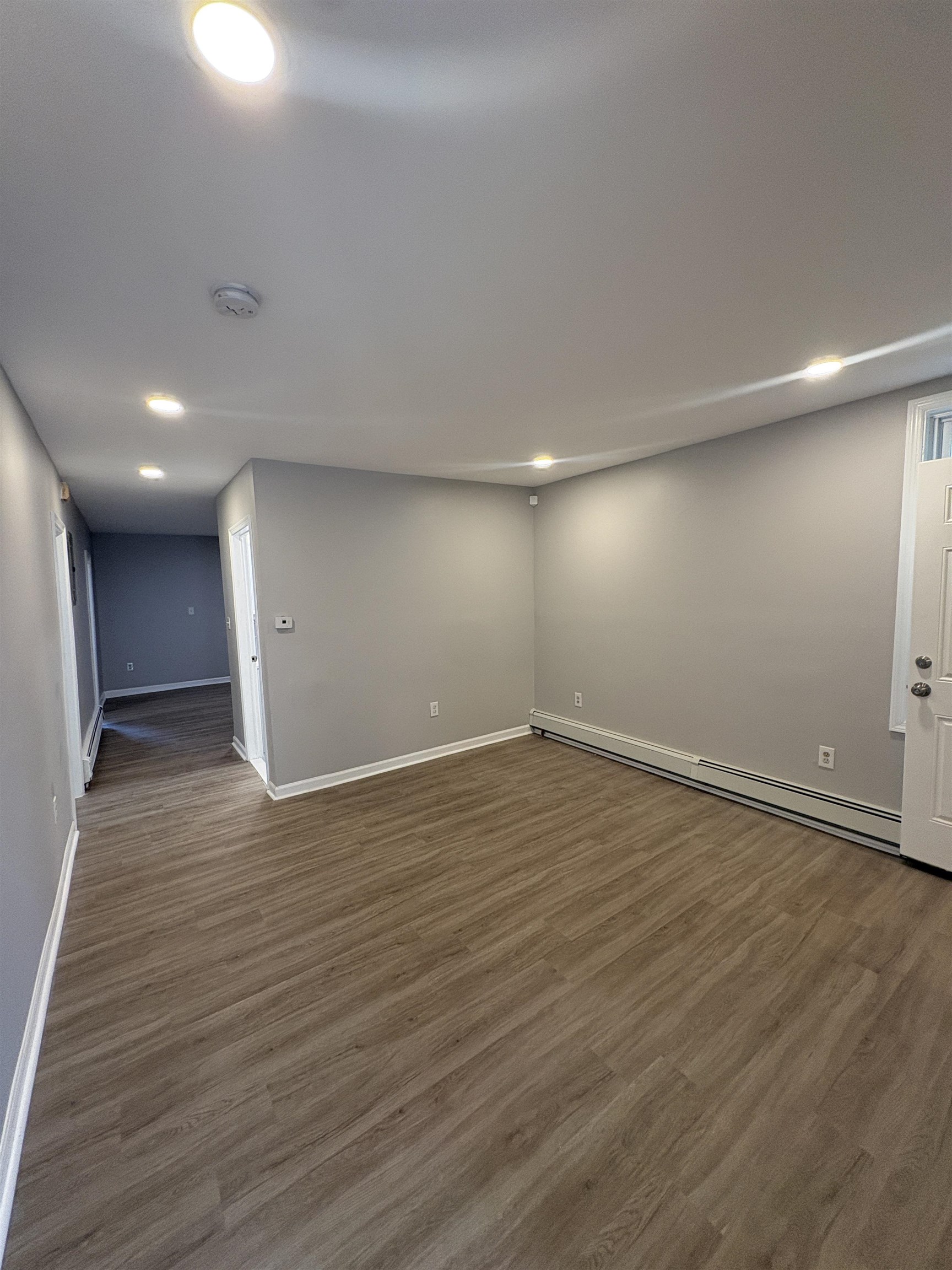 180 Bayview Ave Property Photo 6