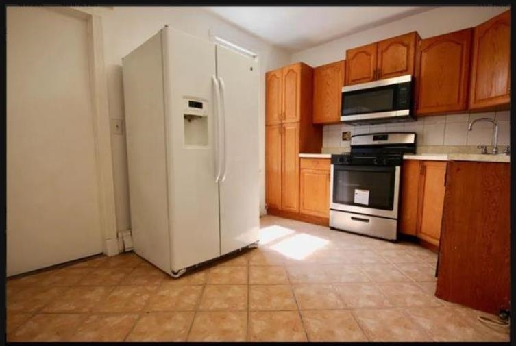 204 Sherman Ave Property Photo 2