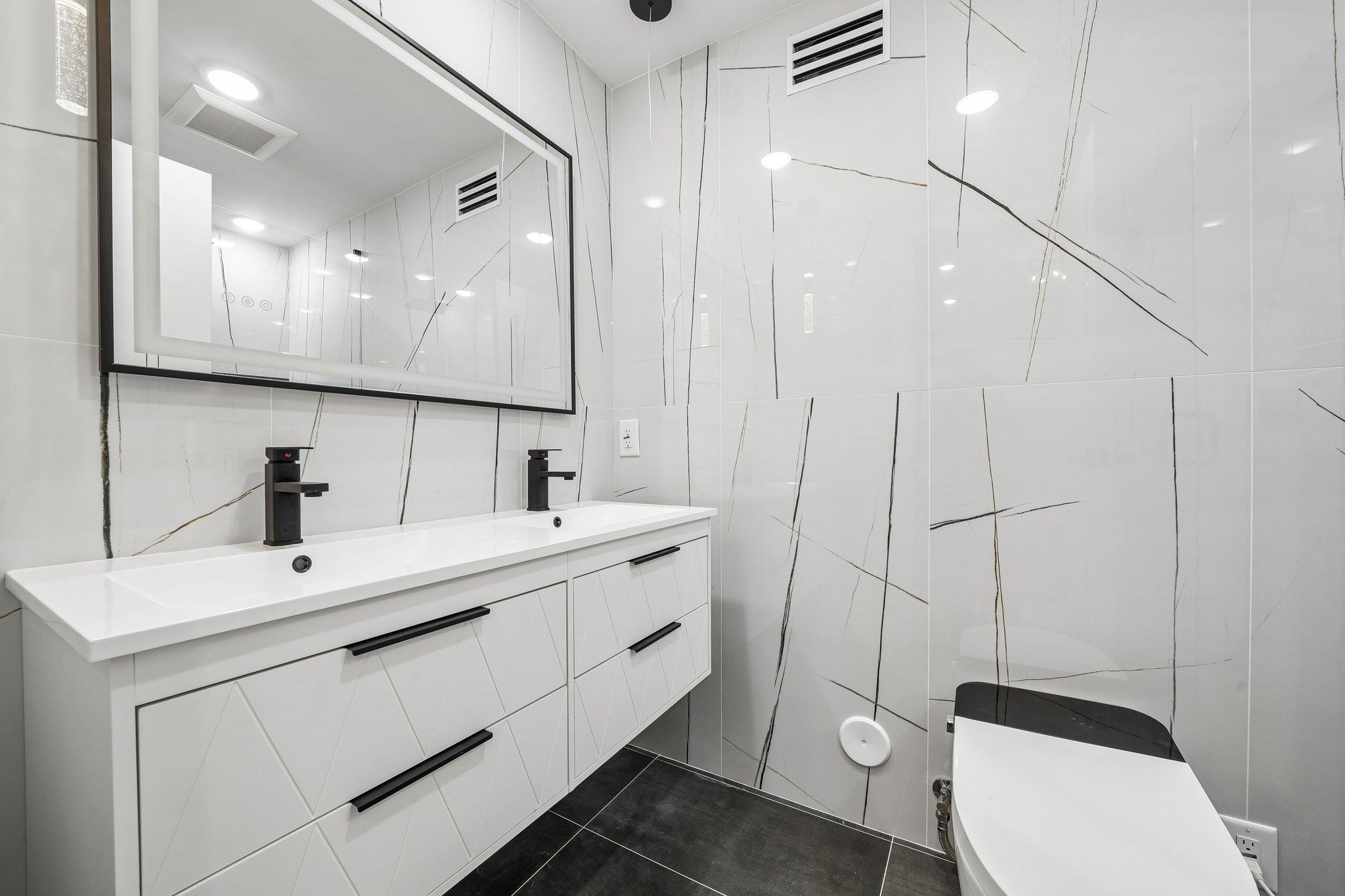 33 Bleecker St 1 Property Photo 12
