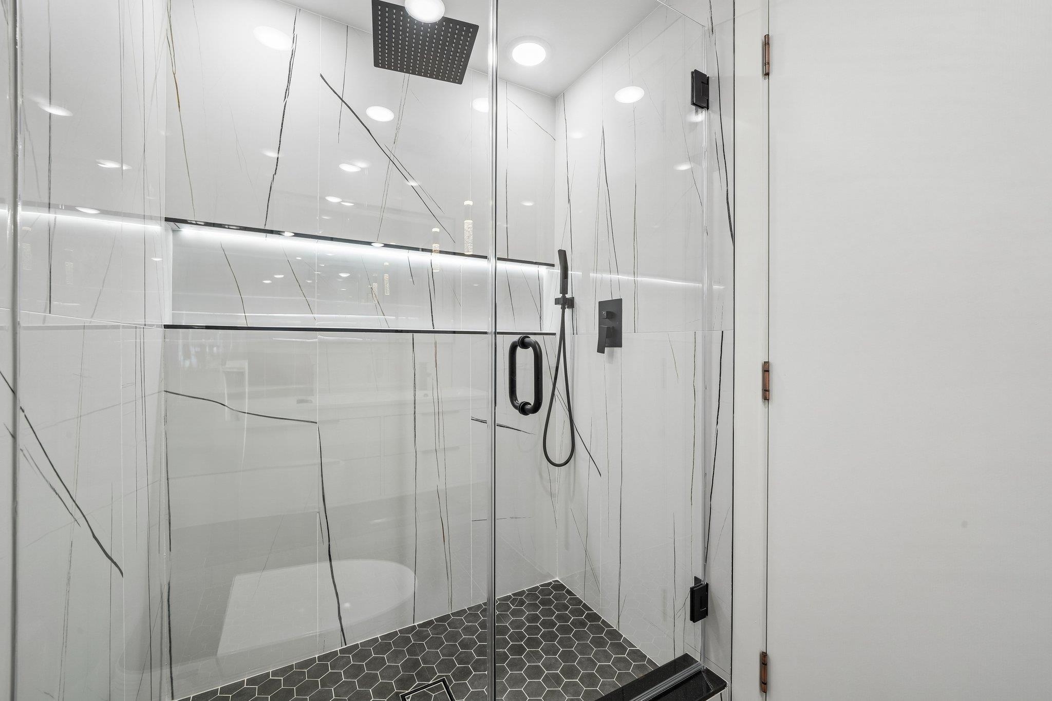 33 Bleecker St 1 Property Photo 13