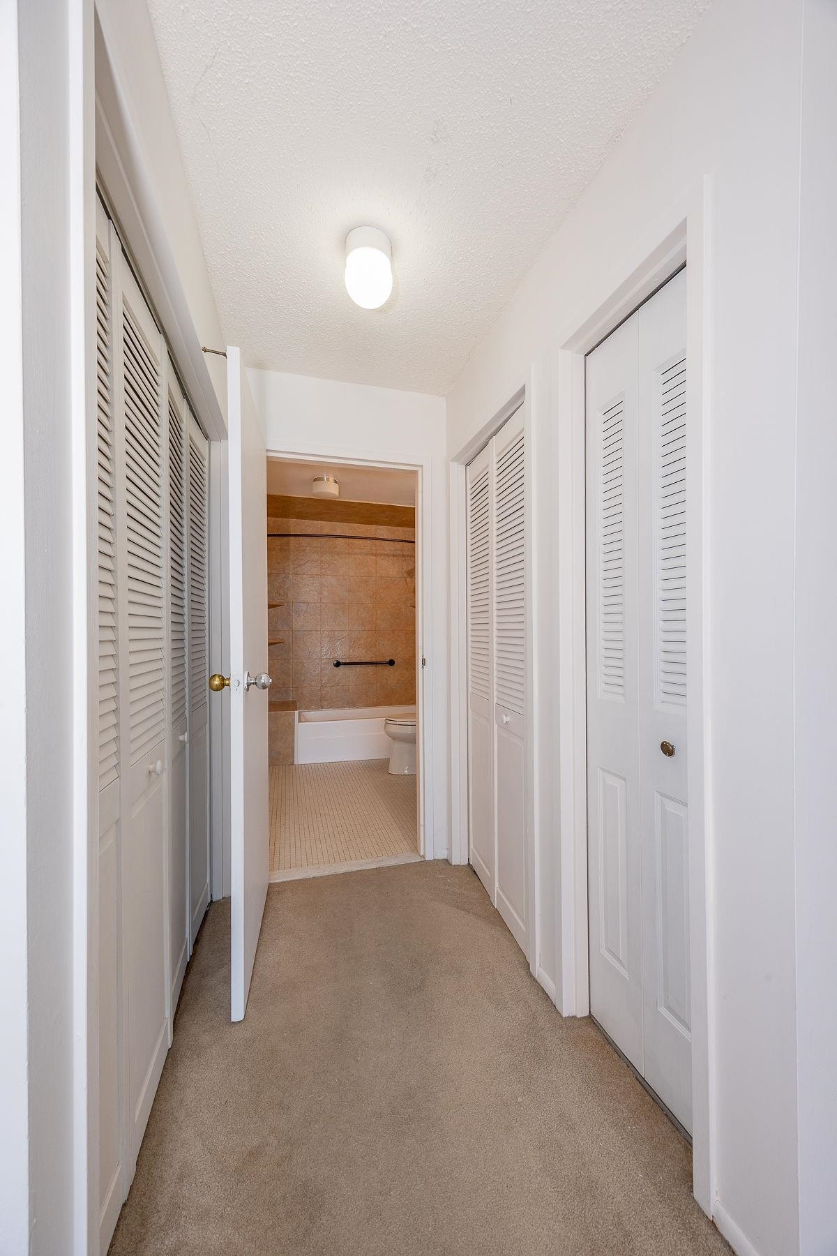 418 Harmon Cove Tower Property Photo 12