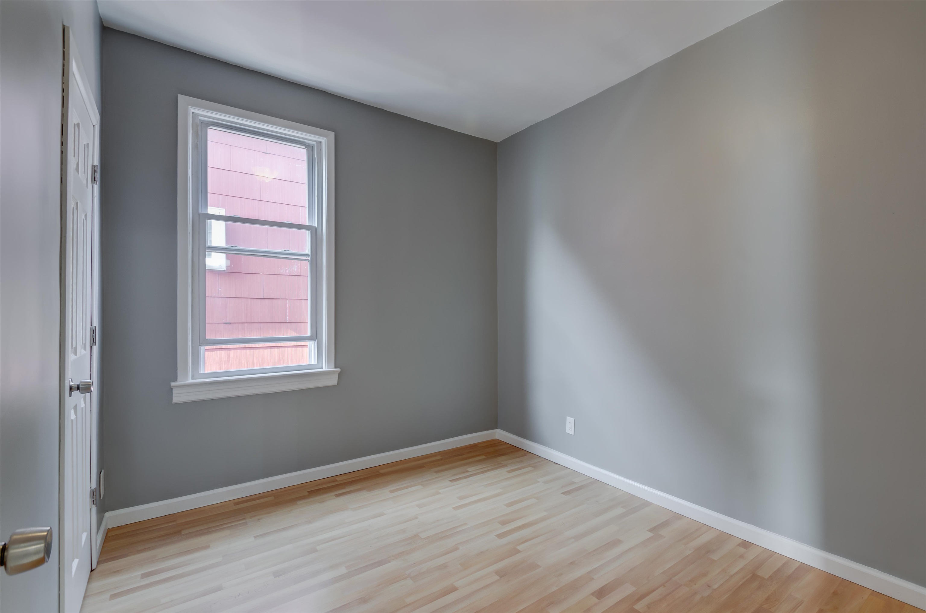 98 Trask Ave 2 Property Photo 8