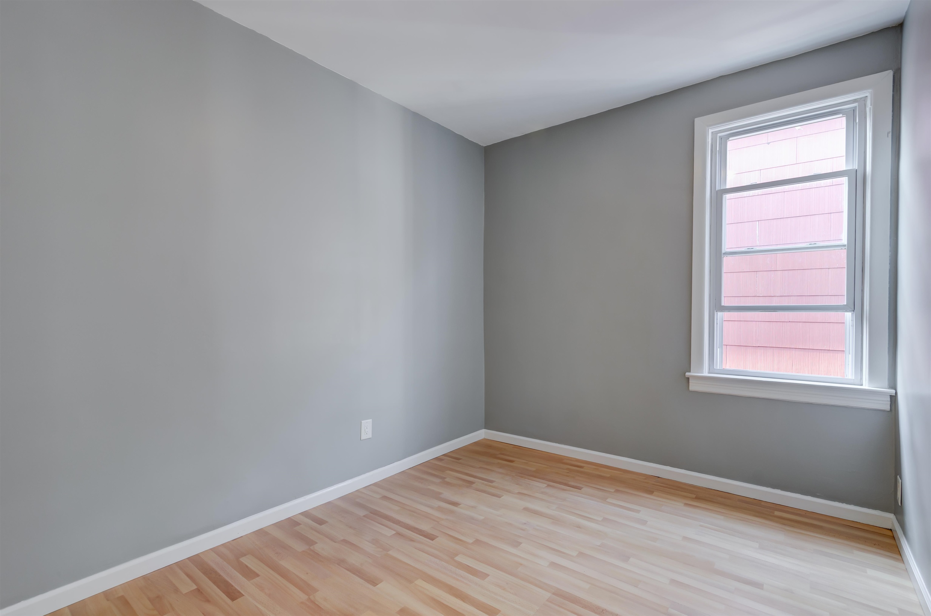 98 Trask Ave 2 Property Photo 10