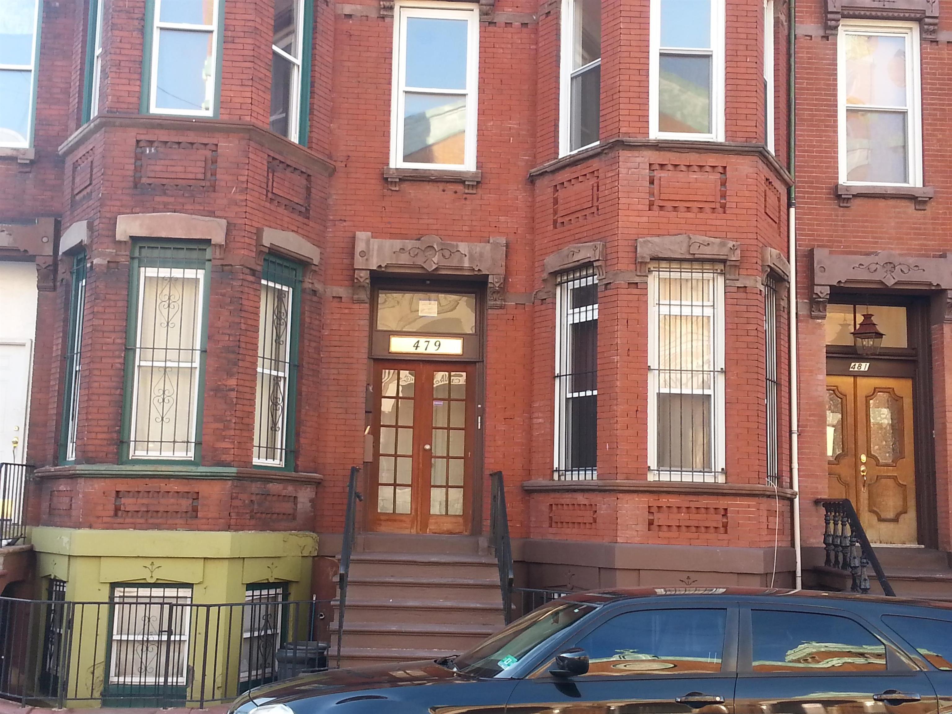 479 BERGEN AVE Property Photo 1