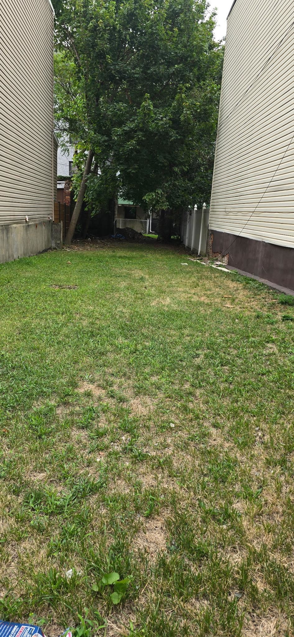 111 CLINTON AVE Property Photo 1