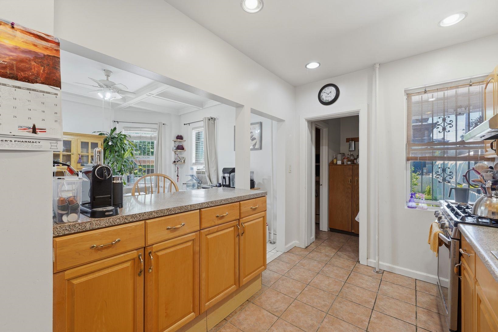 601 80th St Property Photo 12