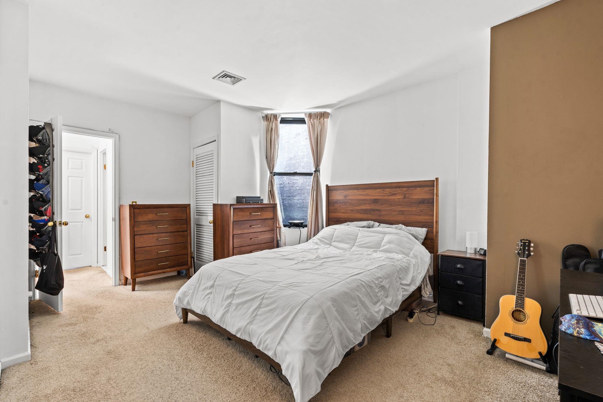 222 48th St 4d Property Photo 13