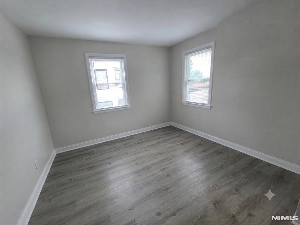 166 Carmita Ave 2 Property Photo 8