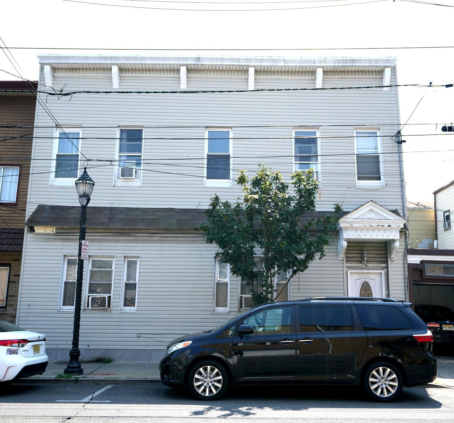 6806 Broadway 1 Property Photo 1