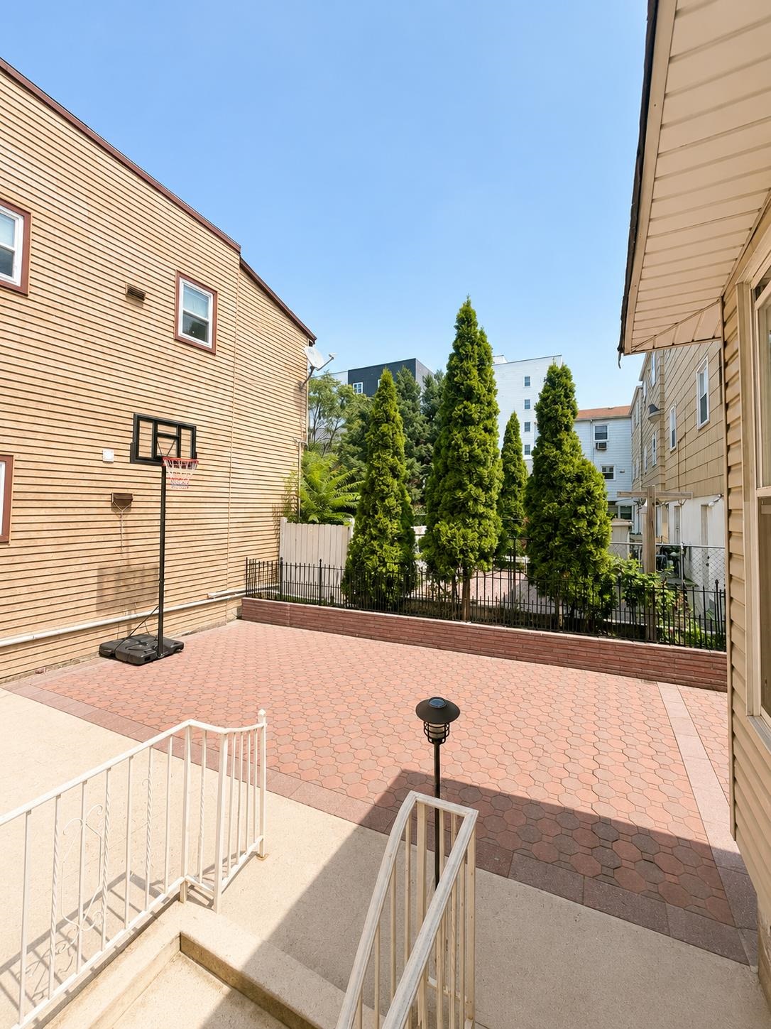 6806 Broadway 1 Property Photo 14