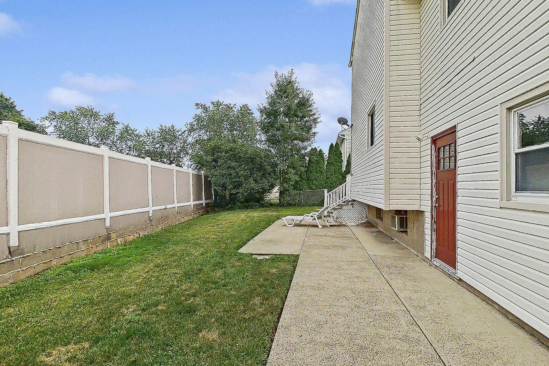 56 Eaton Pl Property Photo 7