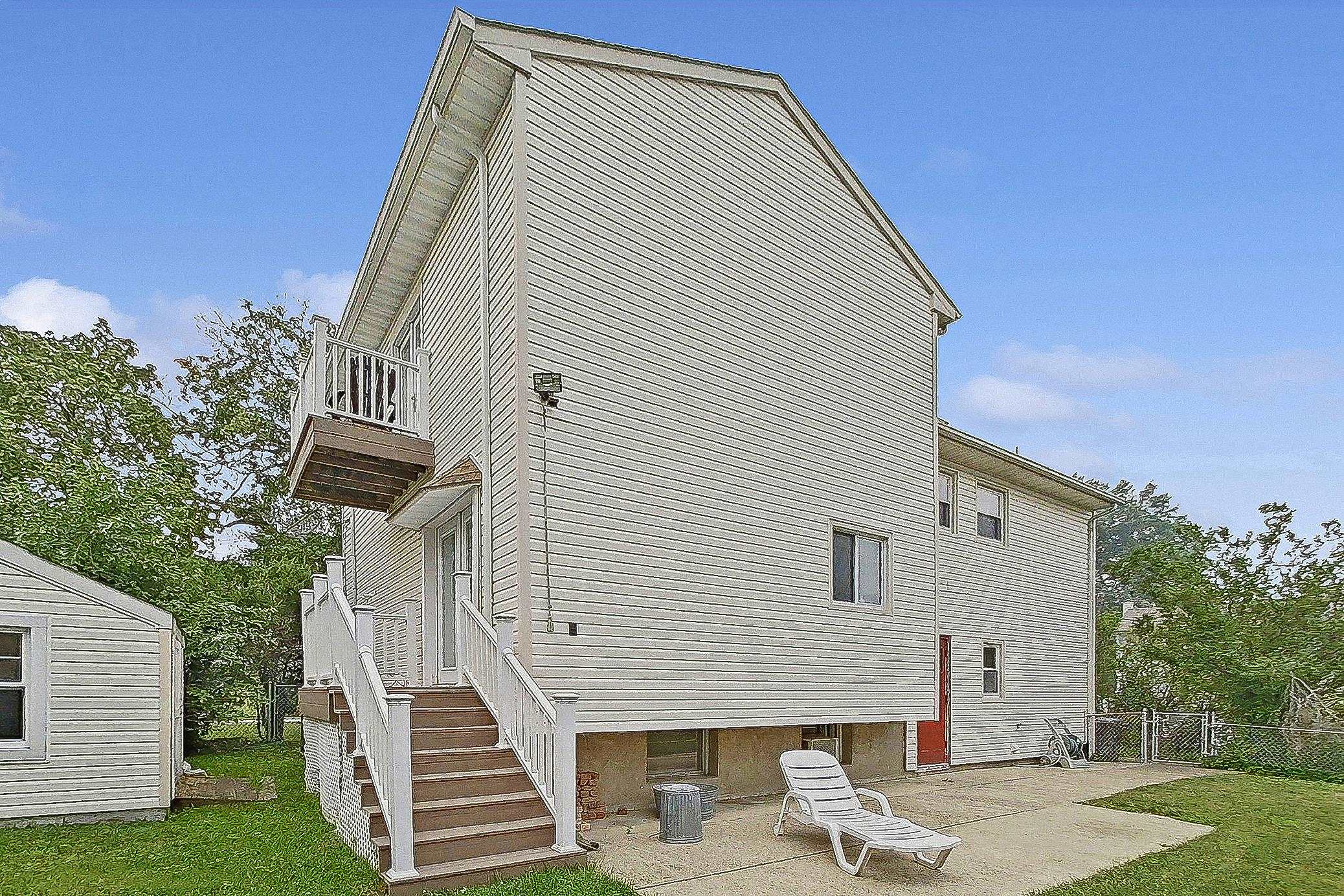 56 Eaton Pl Property Photo 9