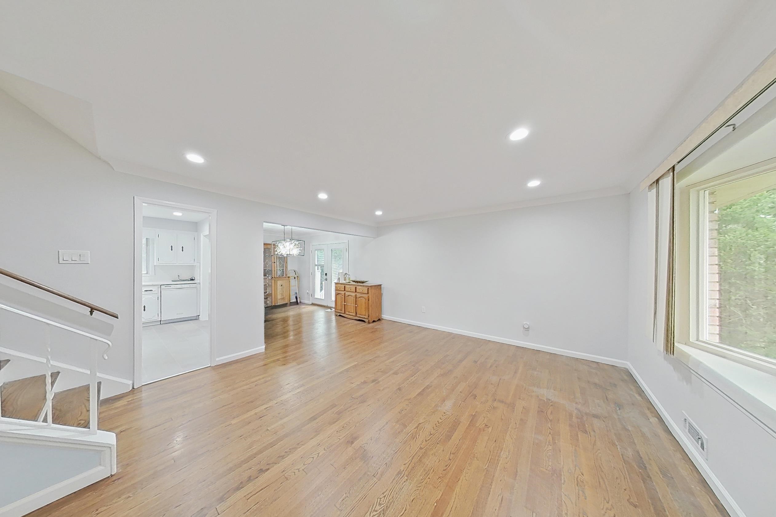 56 Eaton Pl Property Photo 19