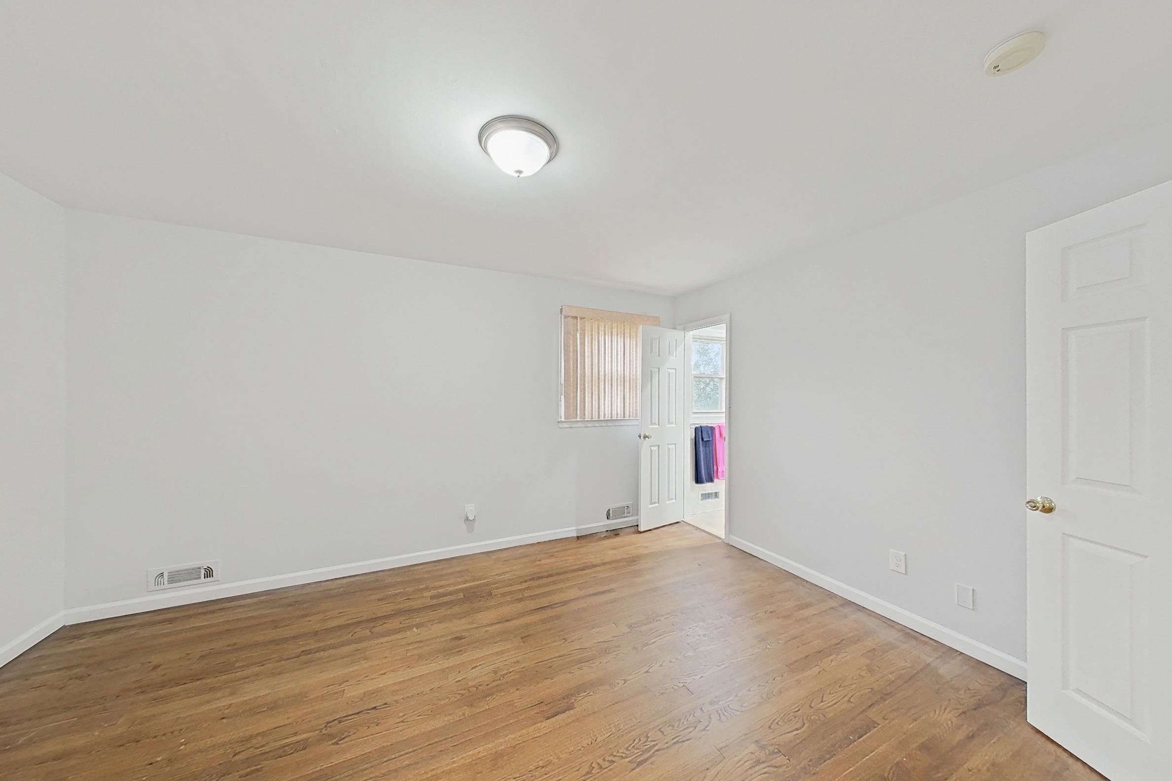 56 Eaton Pl Property Photo 29