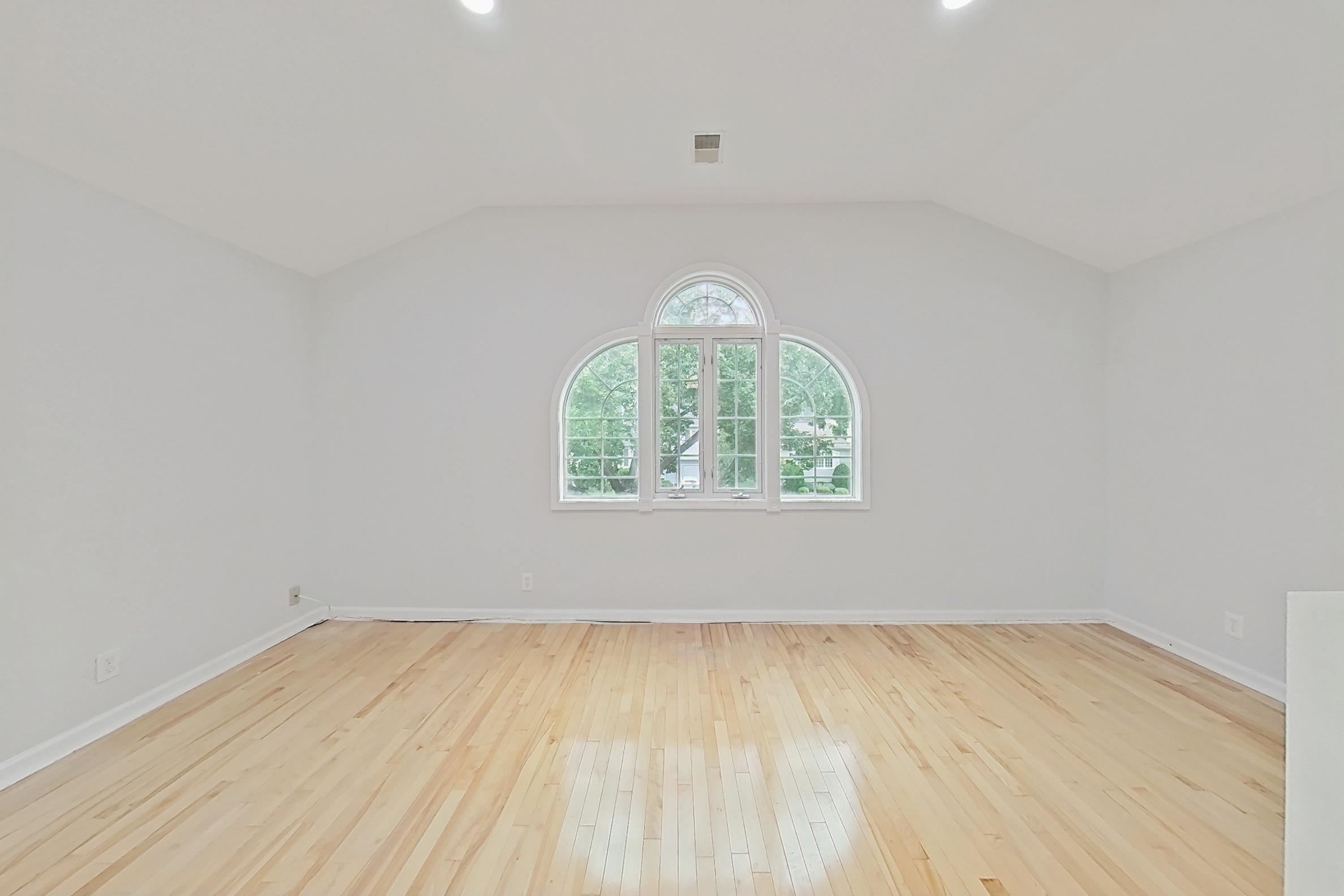 56 Eaton Pl Property Photo 35